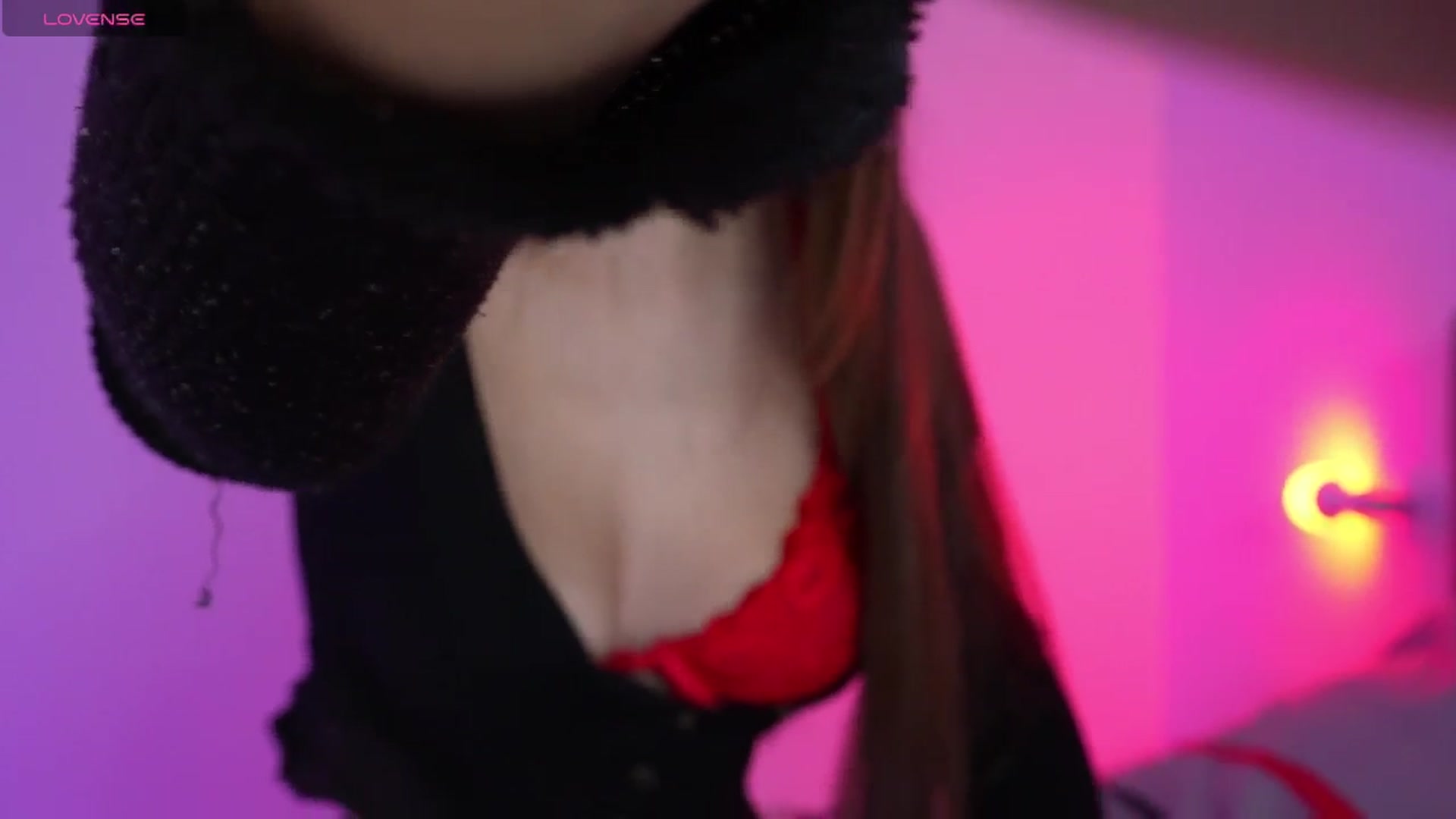 Gallery image thumbnail from Chris_girl's myfreecams stream on, 04/17/2025, 23:03 image 12 of 20