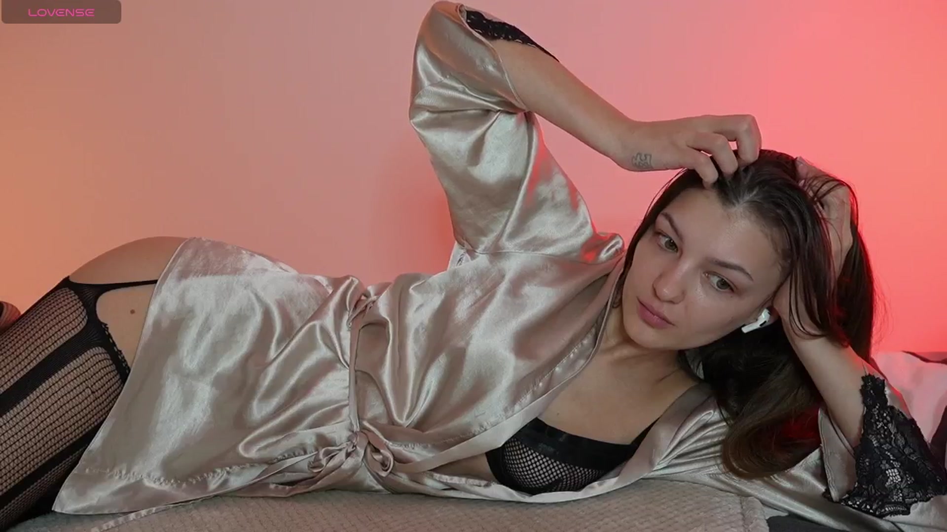Gallery image thumbnail from Chris_girl's myfreecams stream on, 05/13/2025, 21:05 image 4 of 20