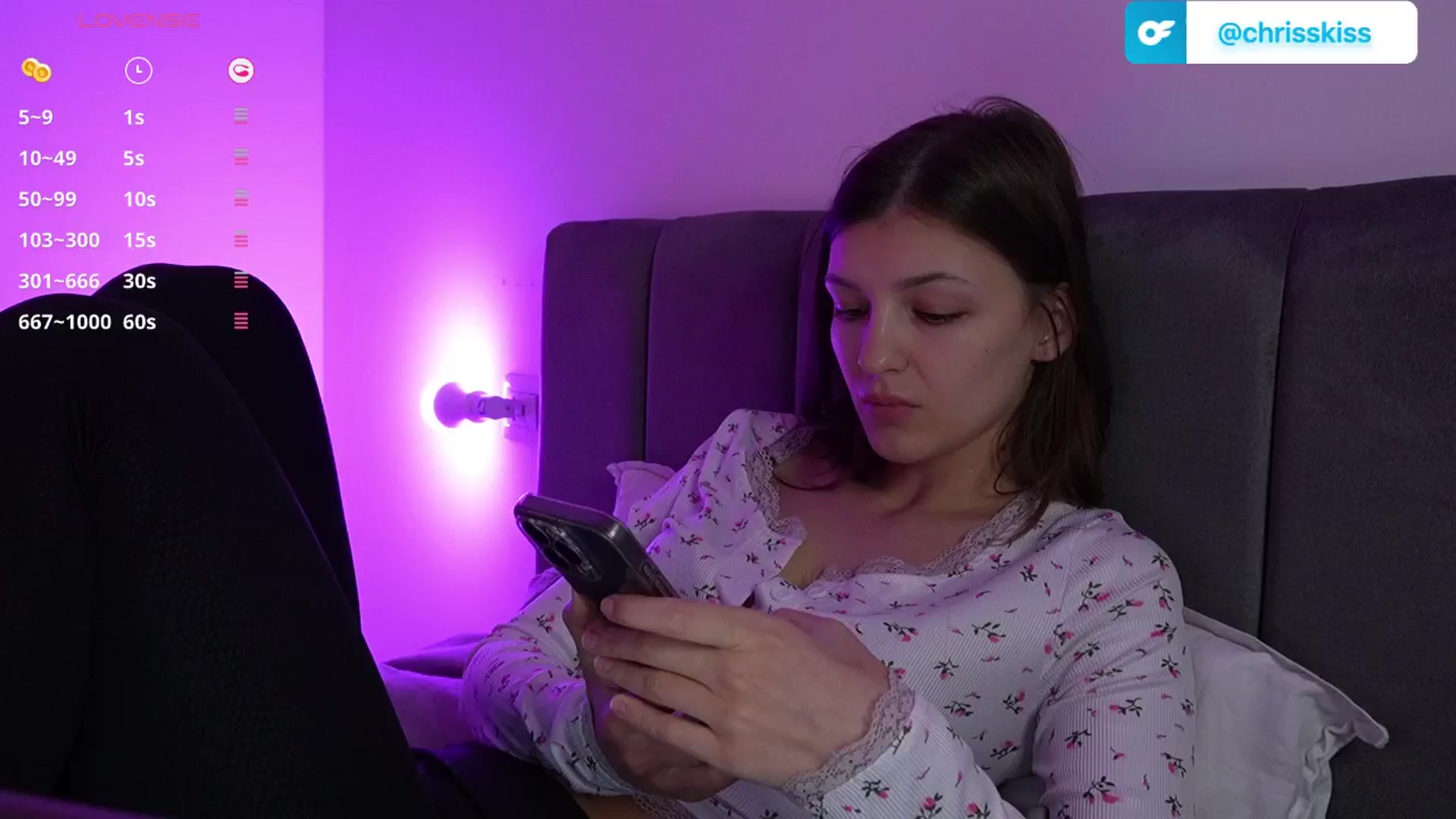 Gallery image thumbnail from Chris_girl's myfreecams stream on, 05/28/2025, 21:08 image 11 of 20