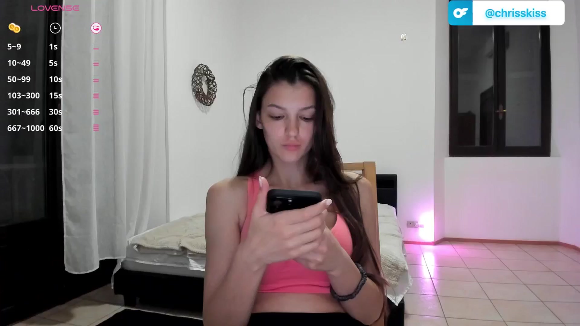 Gallery image thumbnail from Chris_girl's myfreecams stream on, 06/21/2025, 22:24 image 17 of 20
