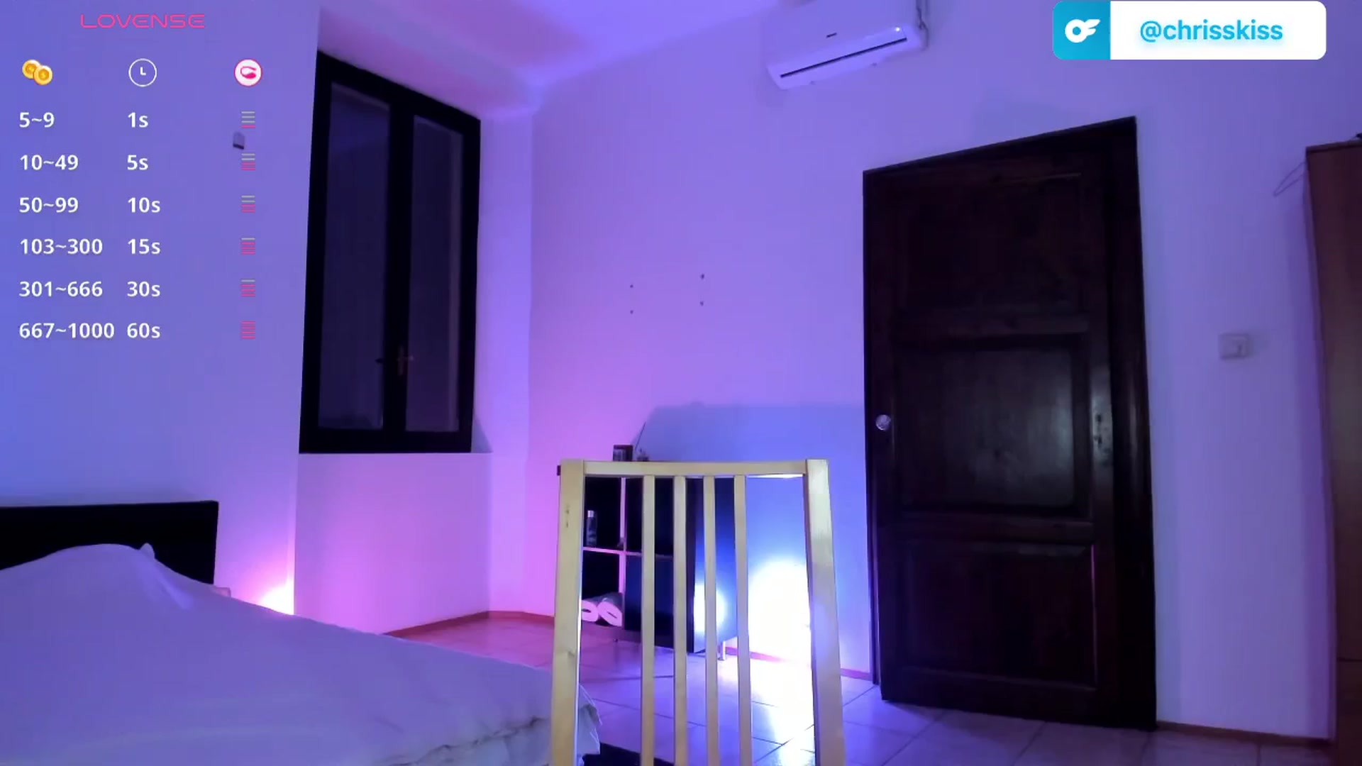 Gallery image thumbnail from Chris_girl's myfreecams stream on, 07/10/2025, 21:17 image 15 of 20