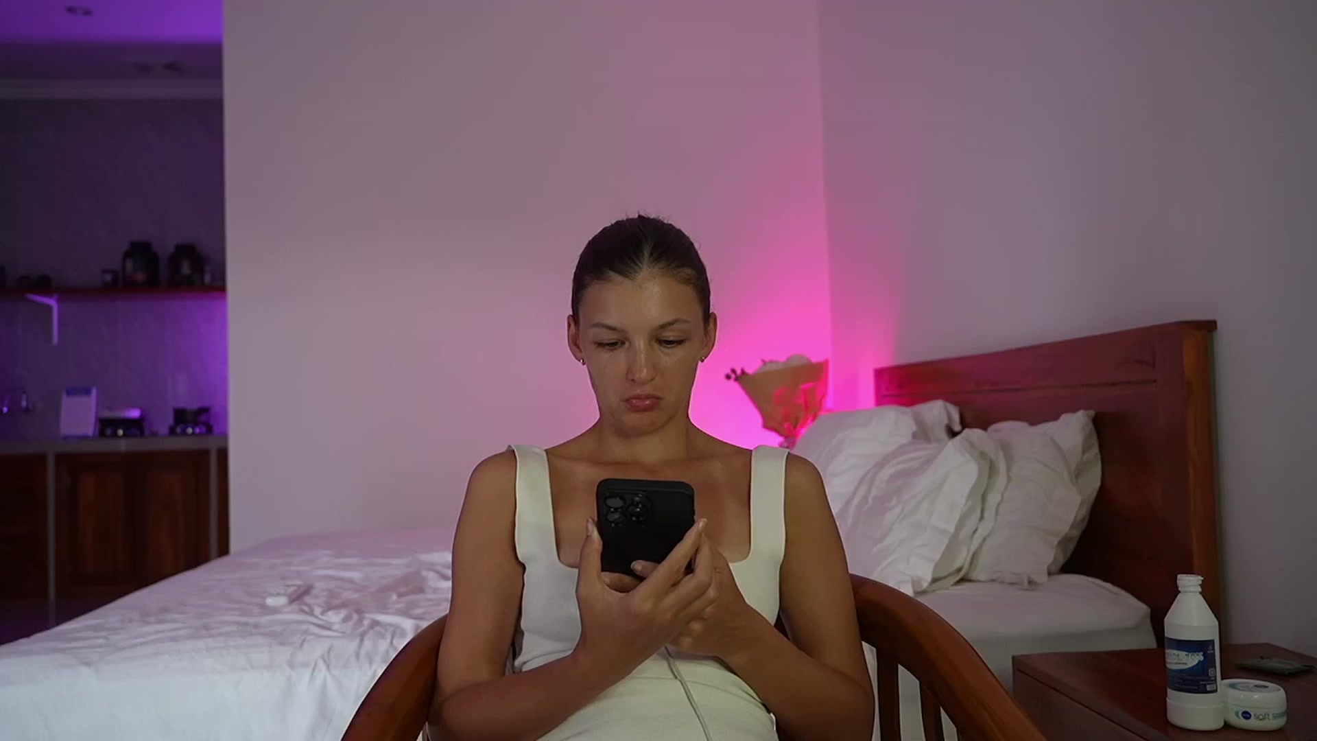 Gallery image thumbnail from Chris_girl's myfreecams stream on, 02/18/2026, 09:38 image 19 of 20