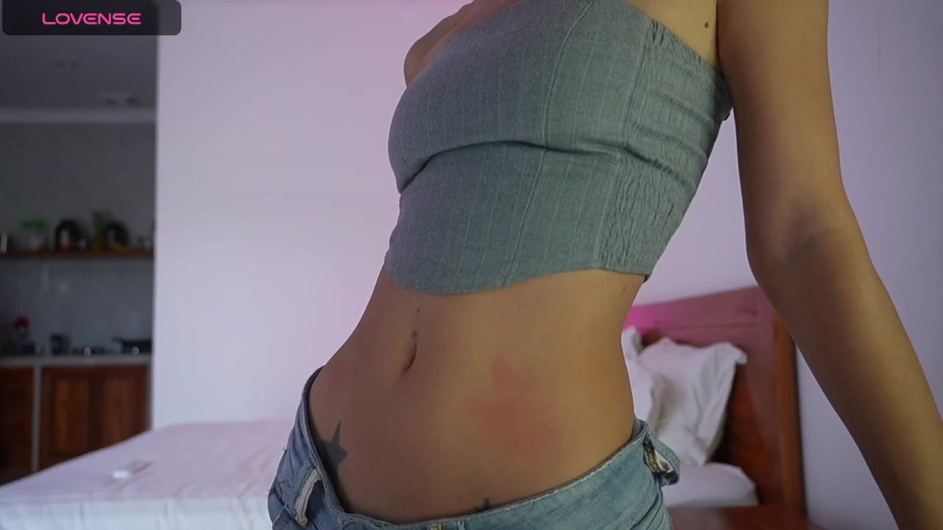 Gallery image thumbnail from Chris_girl's myfreecams stream on, 03/27/2026, 08:00 image 3 of 20
