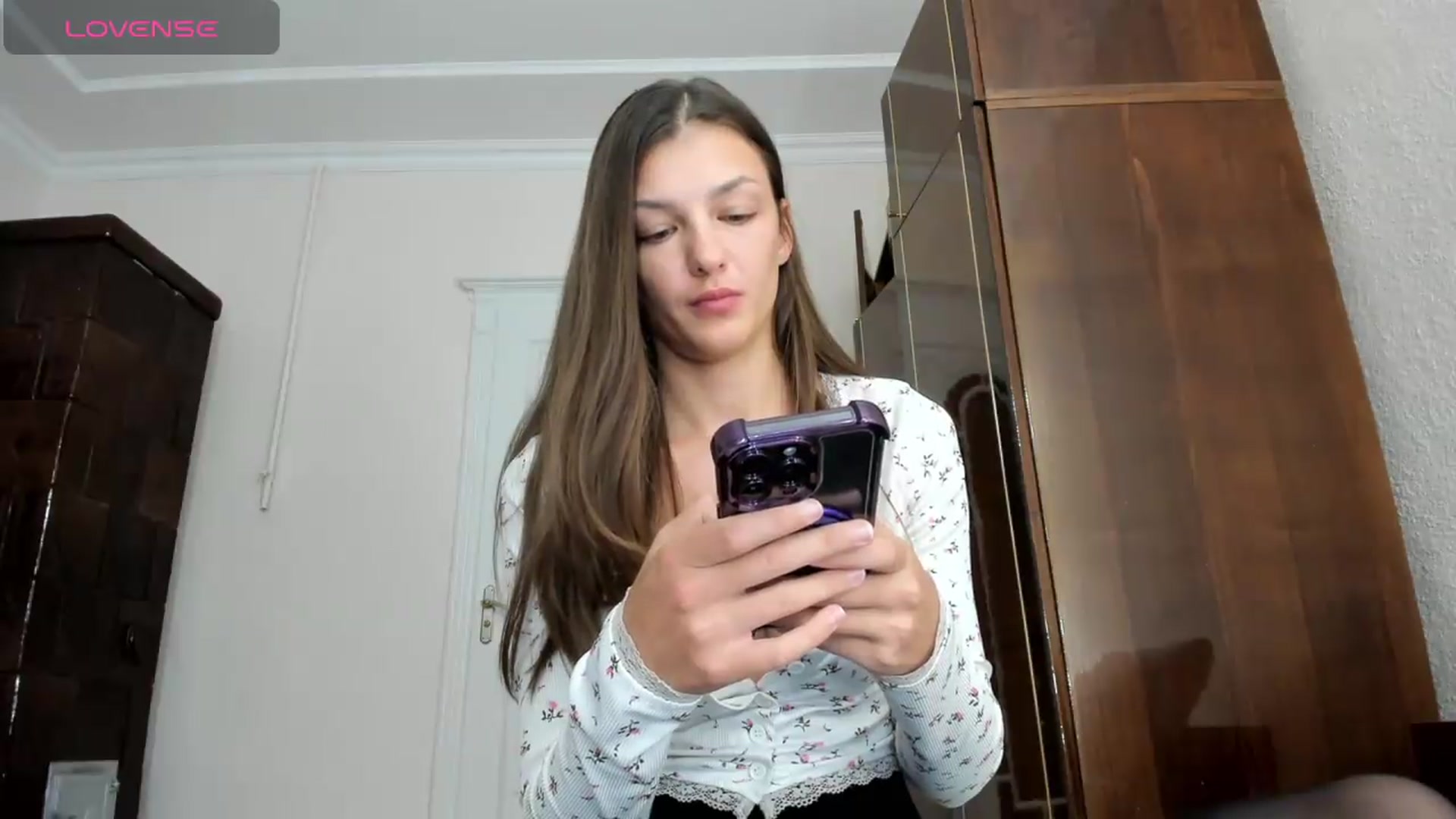 Gallery image thumbnail from Chris_girl's myfreecams stream on, 06/15/2026, 21:10 image 12 of 20