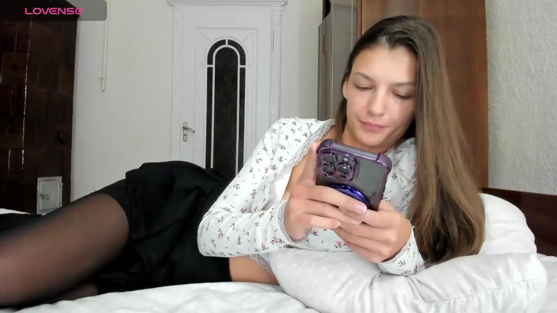 Gallery image thumbnail from Chris_girl's myfreecams stream on, 06/15/2026, 23:02 image 7 of 20