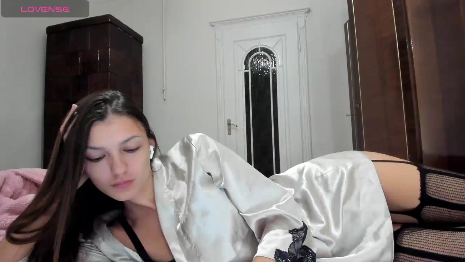 Gallery image thumbnail from Chris_girl's myfreecams stream on, 07/24/2026, 24:30 image 18 of 20