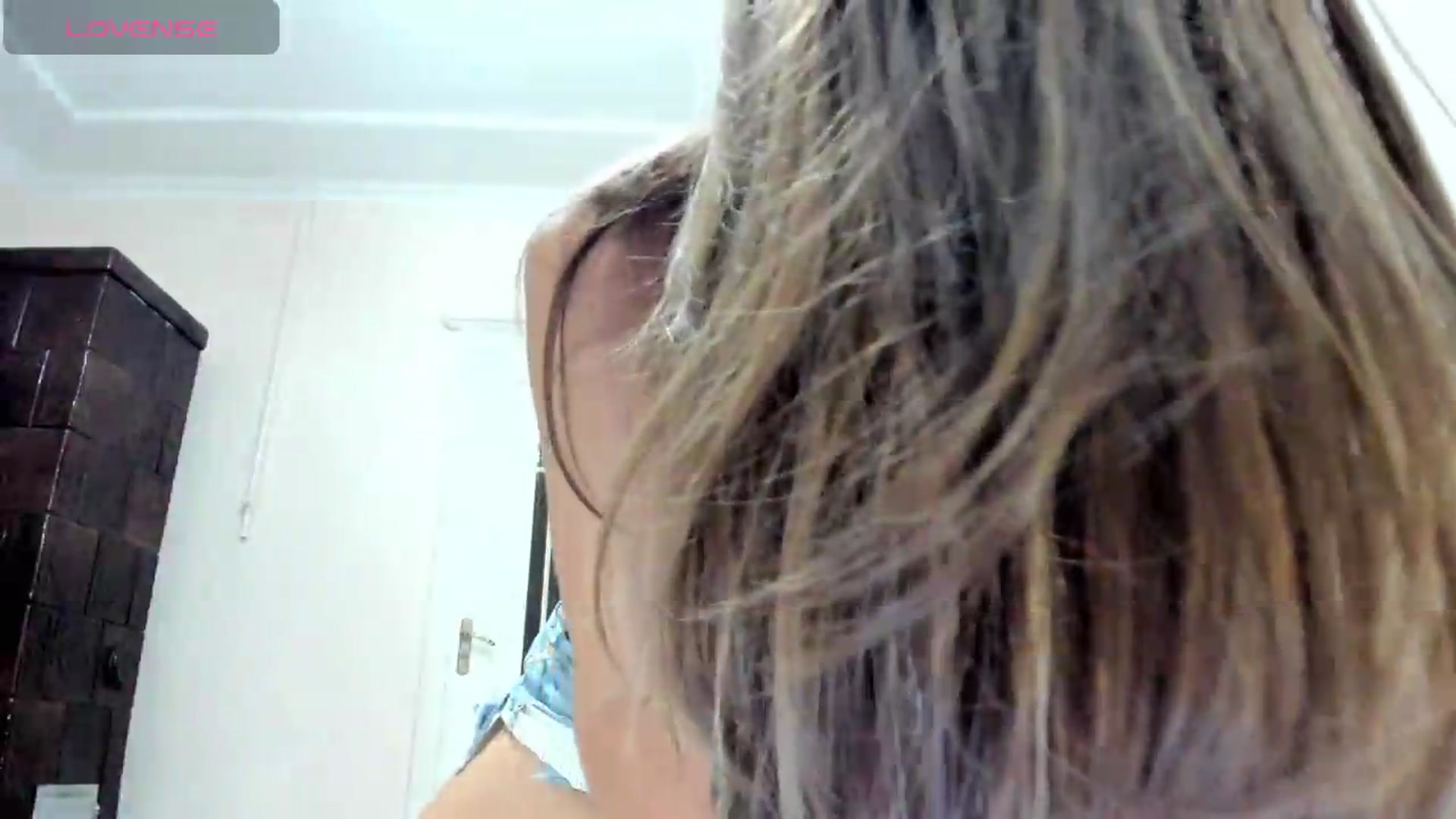 Gallery image thumbnail from Chris_girl's myfreecams stream on, 07/30/2026, 01:05 image 10 of 20