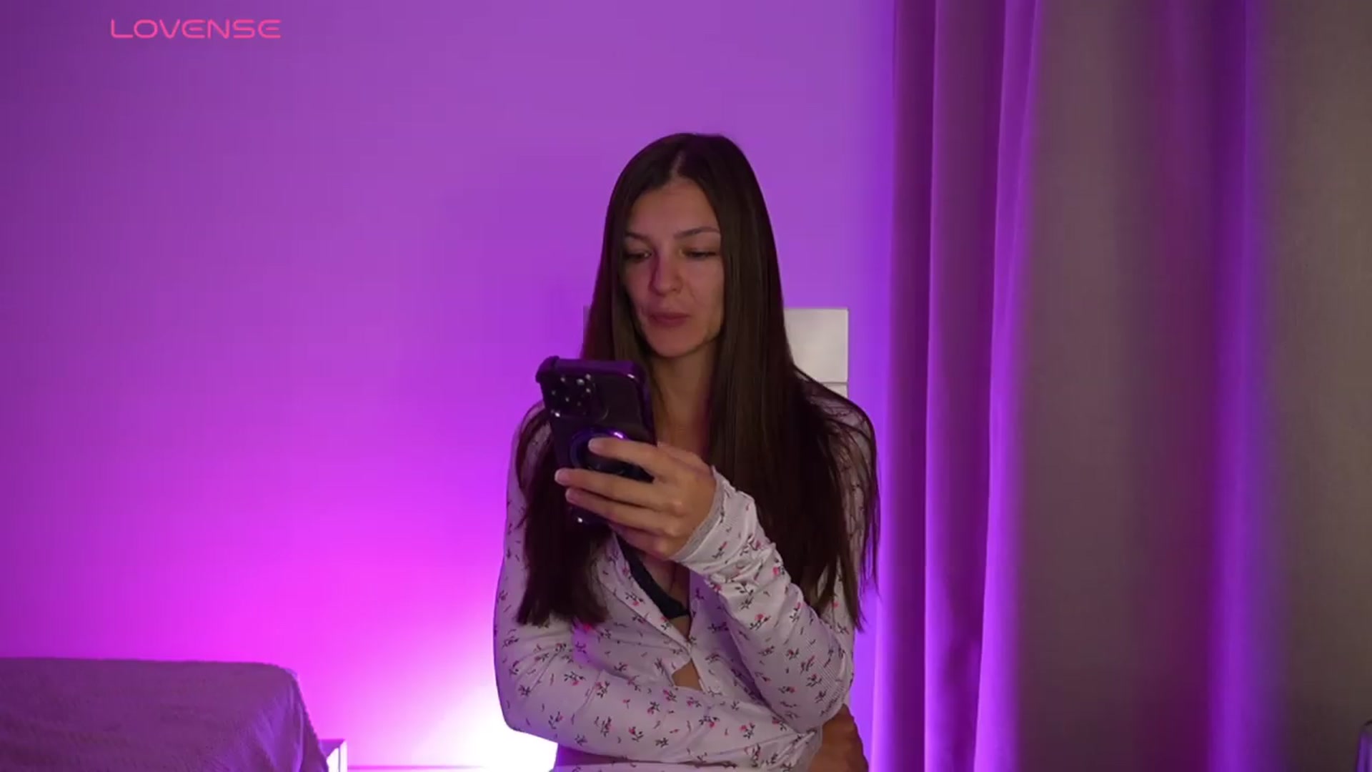 Gallery image thumbnail from Chris_girl's myfreecams stream on, 09/09/2026, 21:19 image 12 of 20