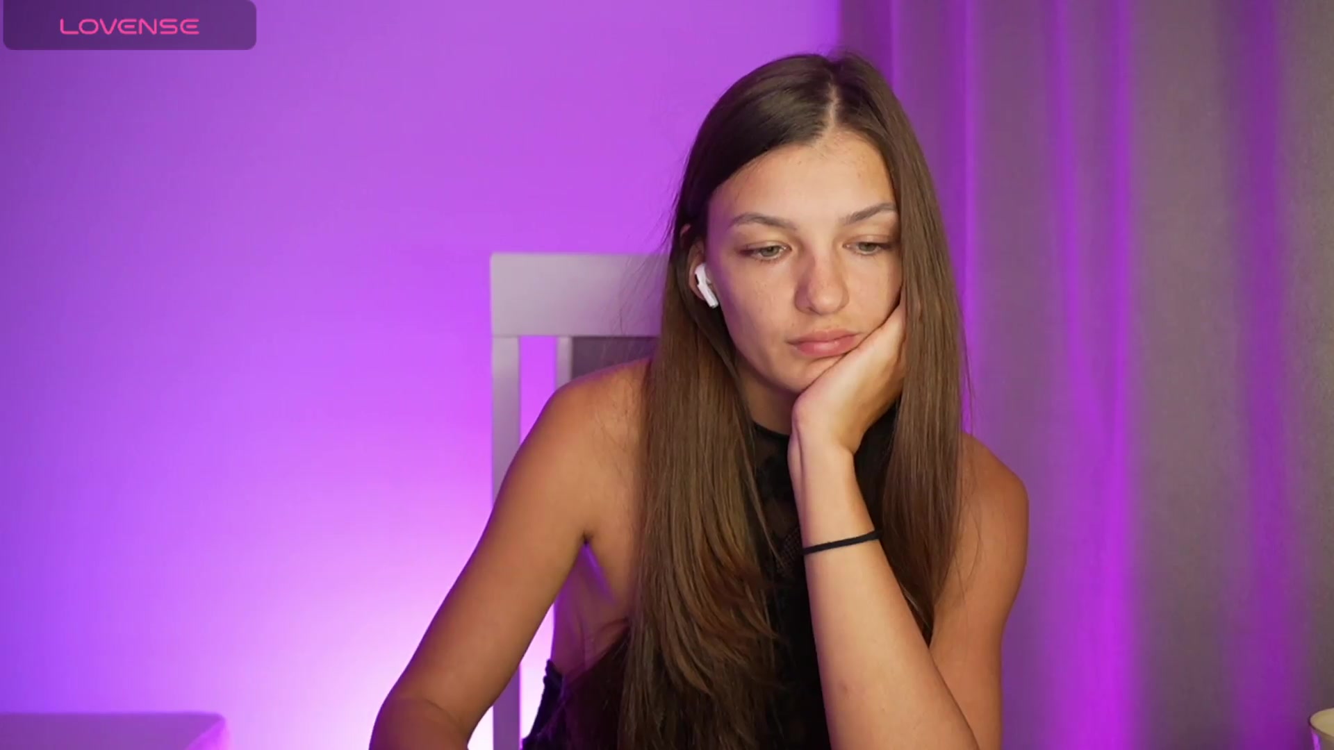 Gallery image thumbnail from Chris_girl's myfreecams stream on, 09/15/2026, 23:20 image 17 of 20