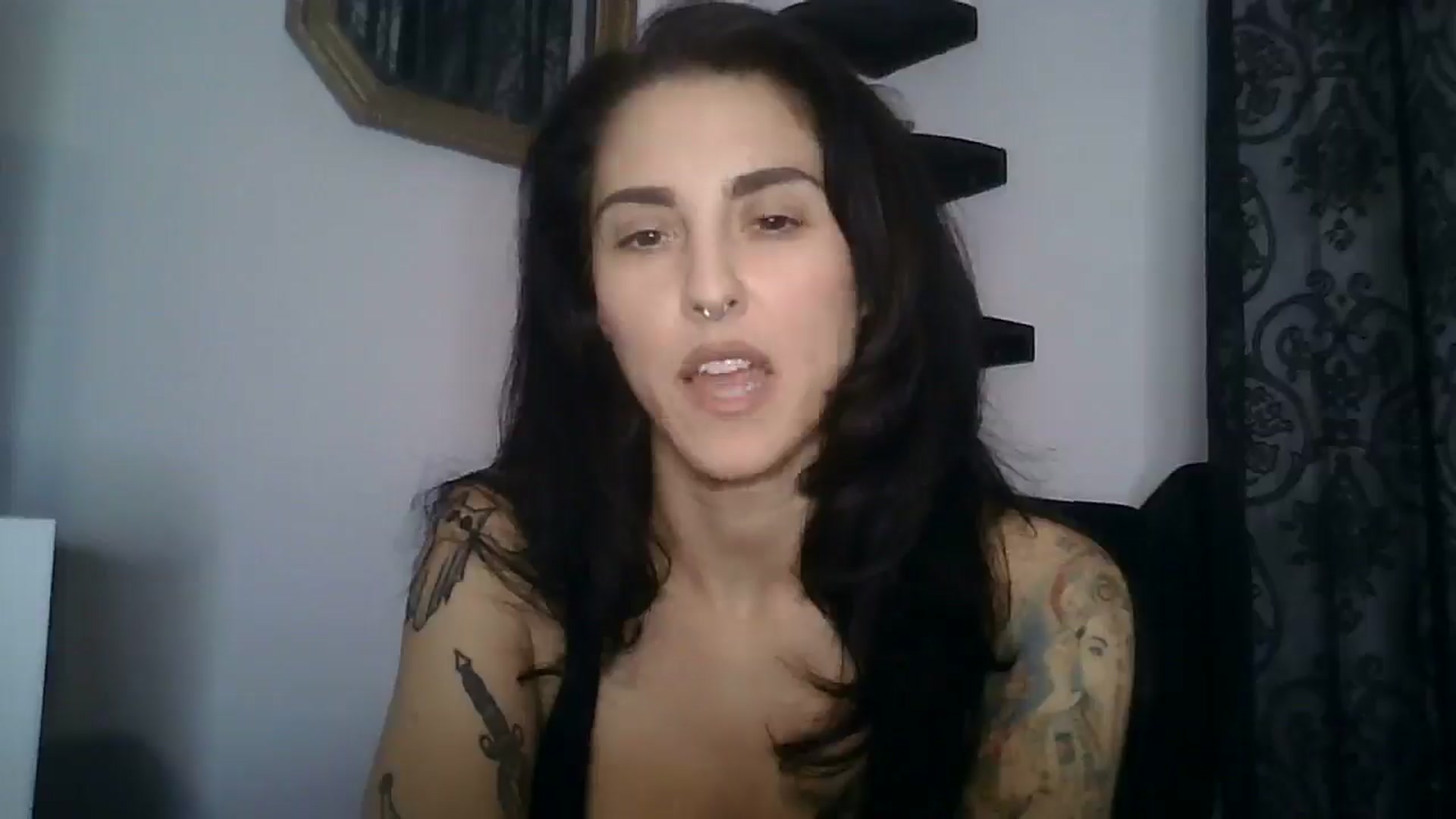 Gallery image thumbnail from ChrissyVenom's myfreecams stream on, 07/17/2025, 24:56 image 10 of 20