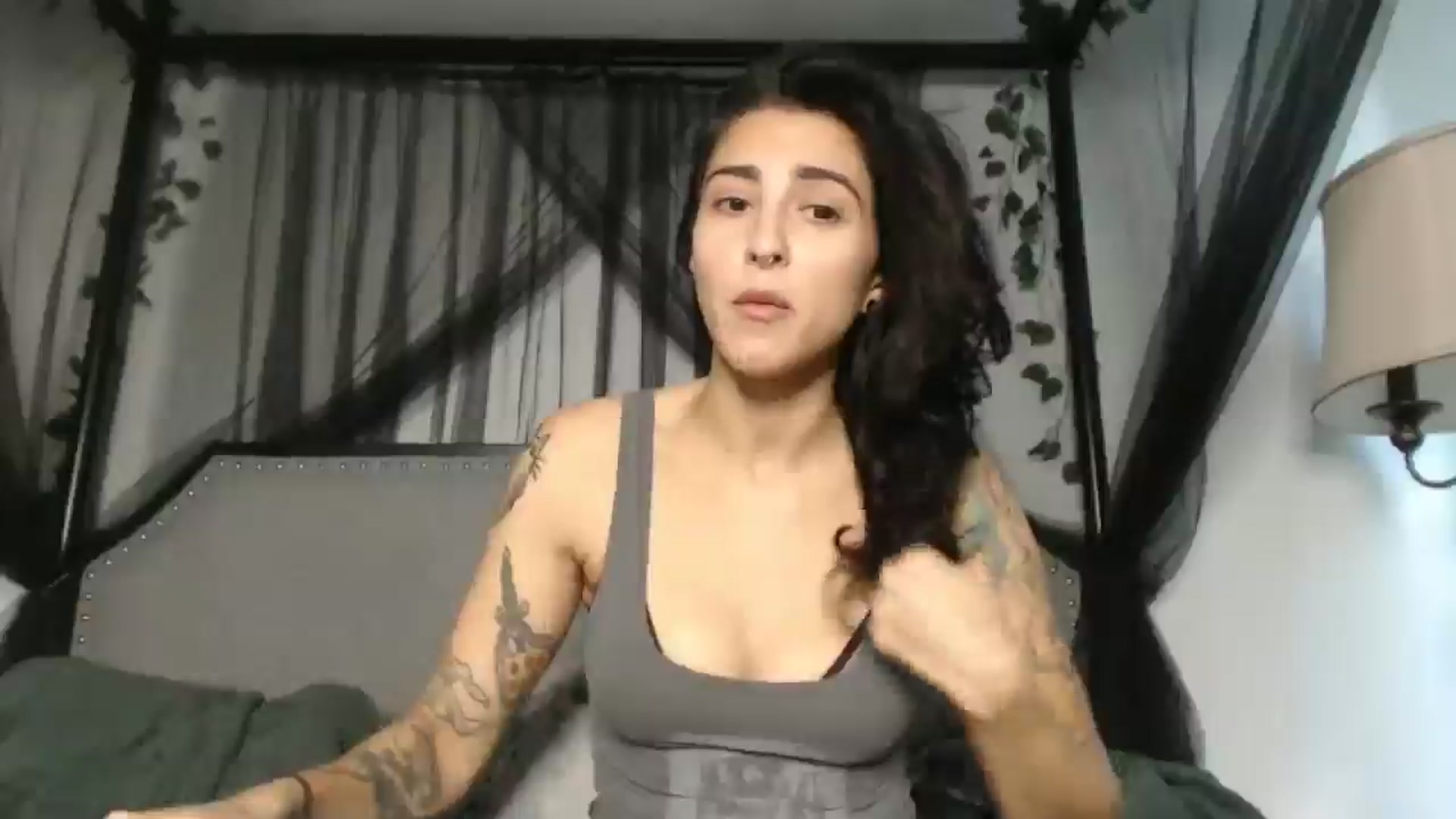 Gallery image thumbnail from ChrissyVenom's myfreecams stream on, 08/28/2025, 16:37 image 2 of 20
