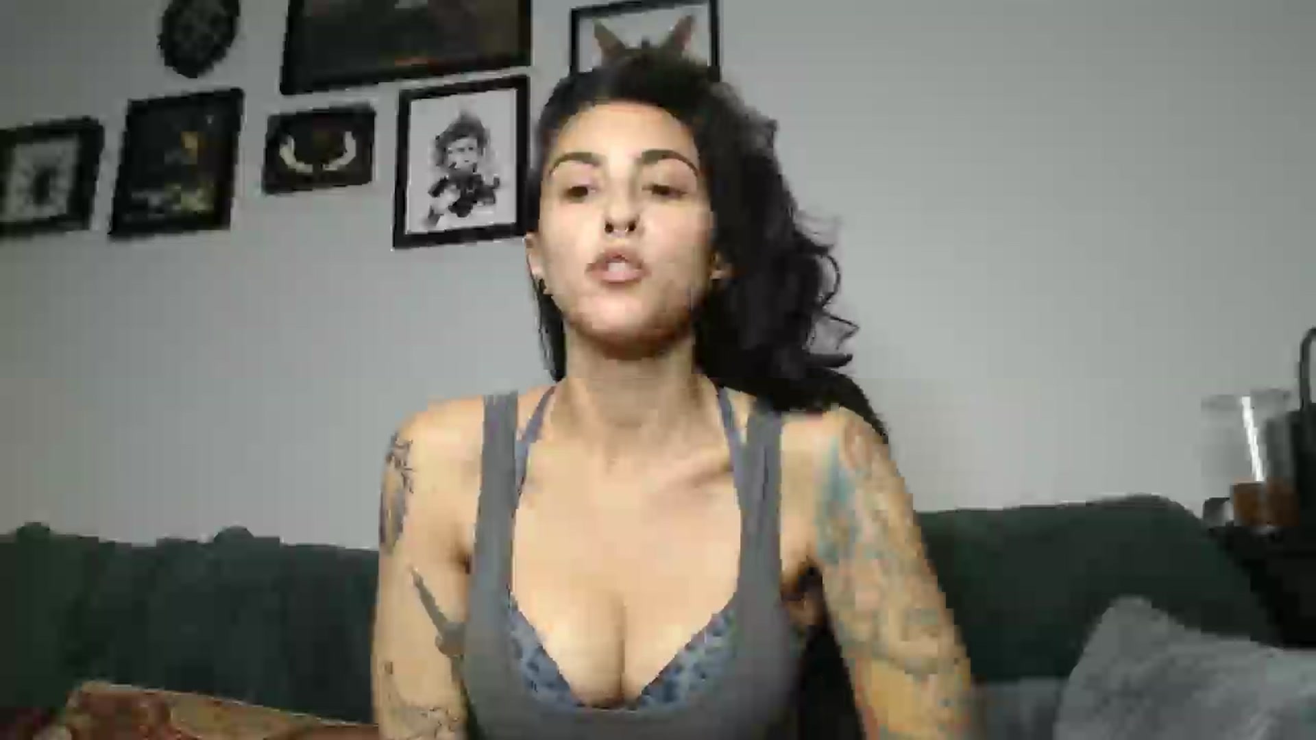 Gallery image thumbnail from ChrissyVenom's myfreecams stream on, 09/09/2025, 15:34 image 13 of 20