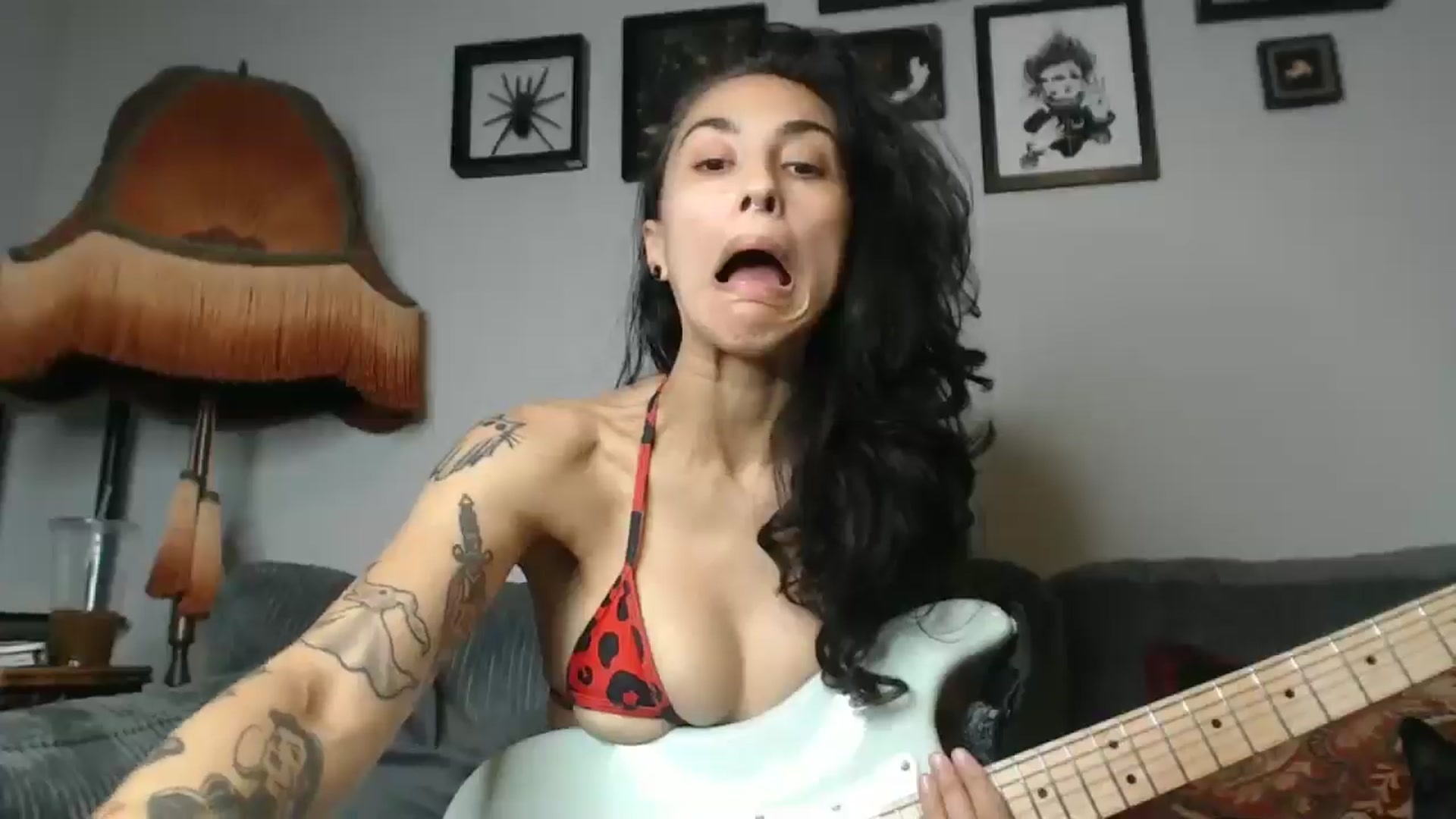 Gallery image thumbnail from ChrissyVenom's myfreecams stream on, 09/17/2025, 17:00 image 11 of 20