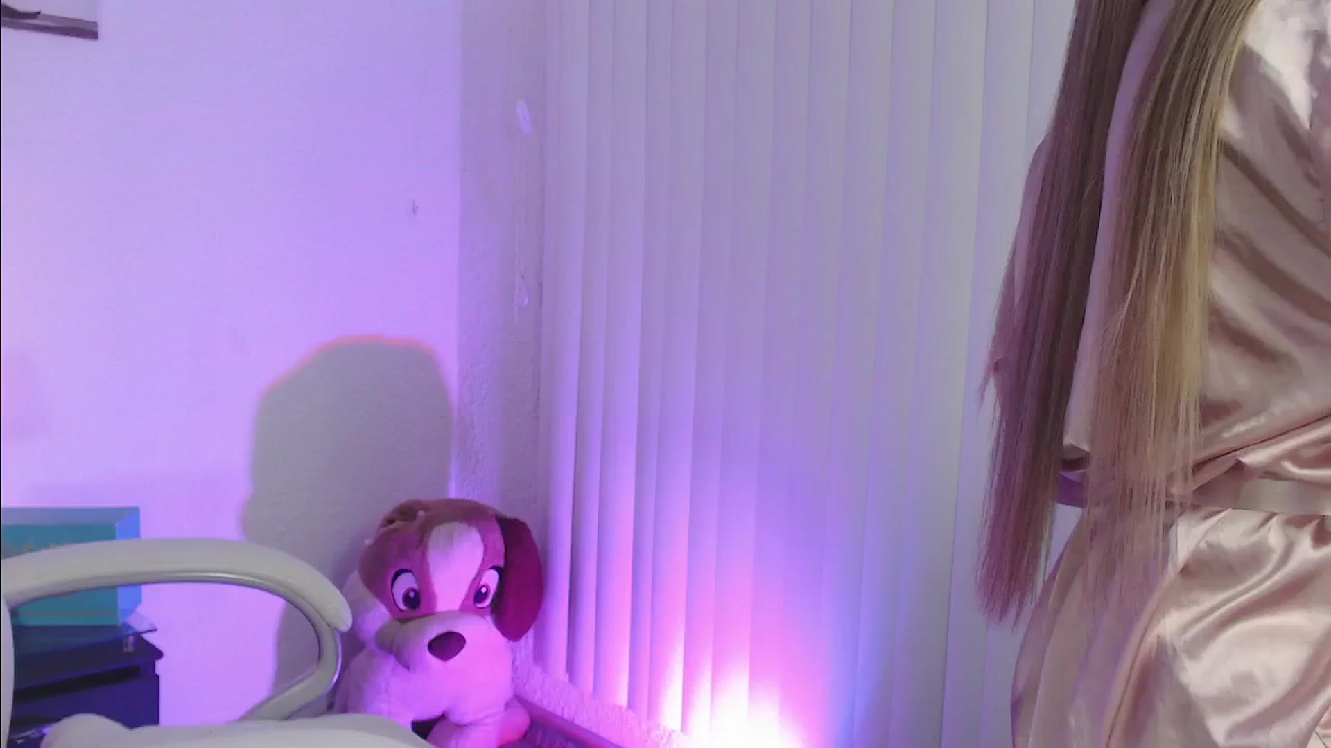 Gallery image thumbnail from Christaly1's myfreecams stream on, 06/11/2024, 09:38 image 4 of 20