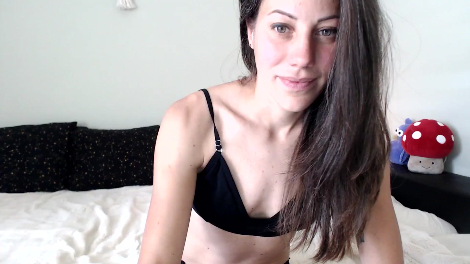 Gallery image thumbnail from ChristinaKey's myfreecams stream on, 06/13/2025, 11:56 image 20 of 20