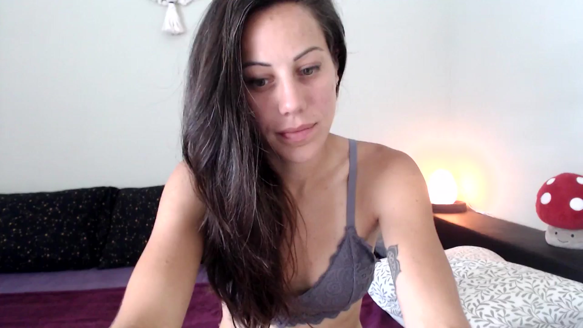 Gallery image thumbnail from ChristinaKey's myfreecams stream on, 07/25/2025, 16:19 image 1 of 20