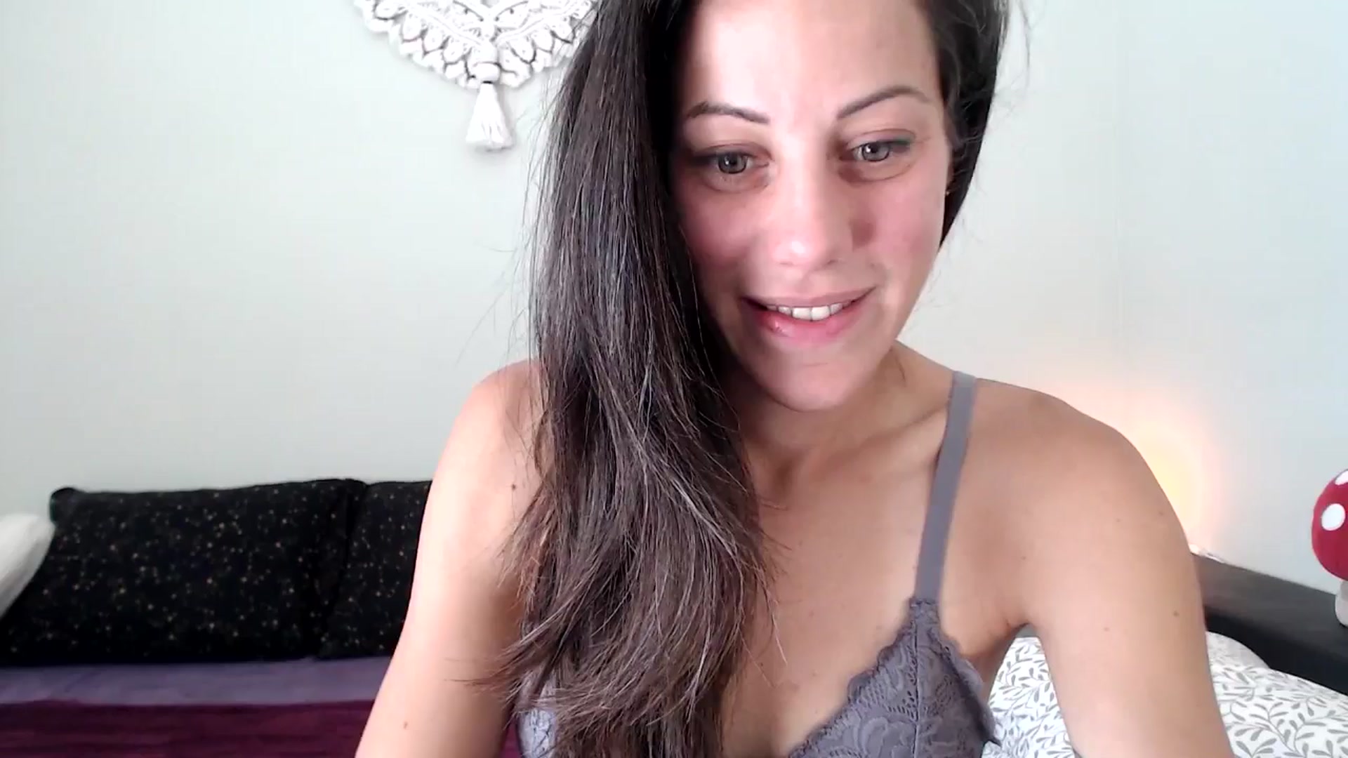 Gallery image thumbnail from ChristinaKey's myfreecams stream on, 07/25/2025, 16:19 image 14 of 20