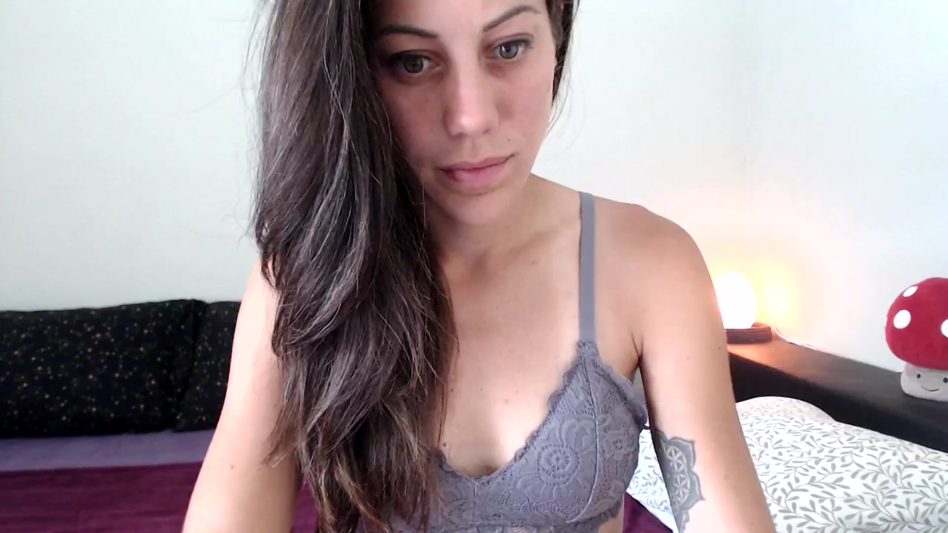 Gallery image thumbnail from ChristinaKey's myfreecams stream on, 07/25/2025, 16:19 image 3 of 20