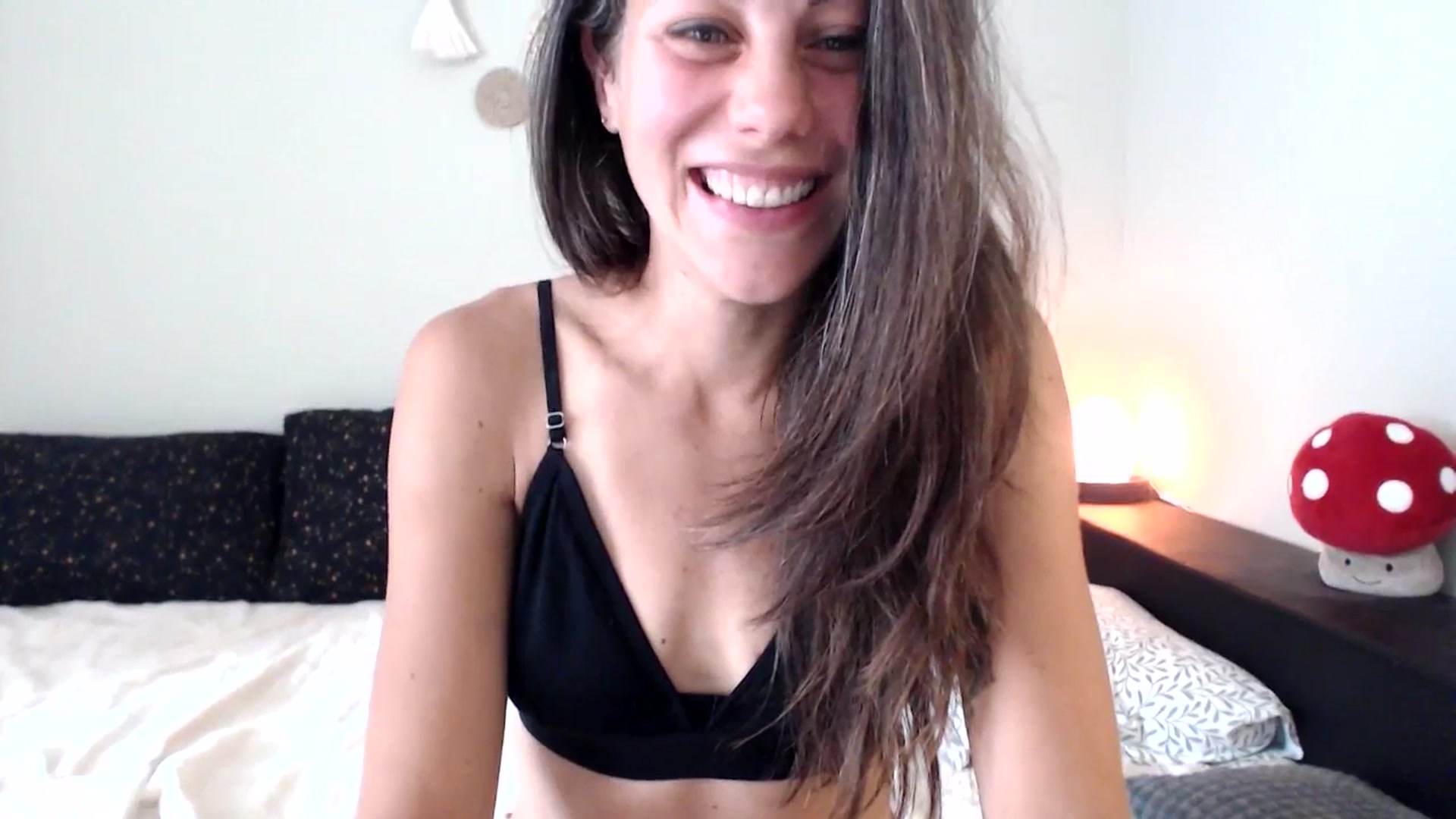 Gallery image thumbnail from ChristinaKey's myfreecams stream on, 08/27/2025, 14:59 image 12 of 20