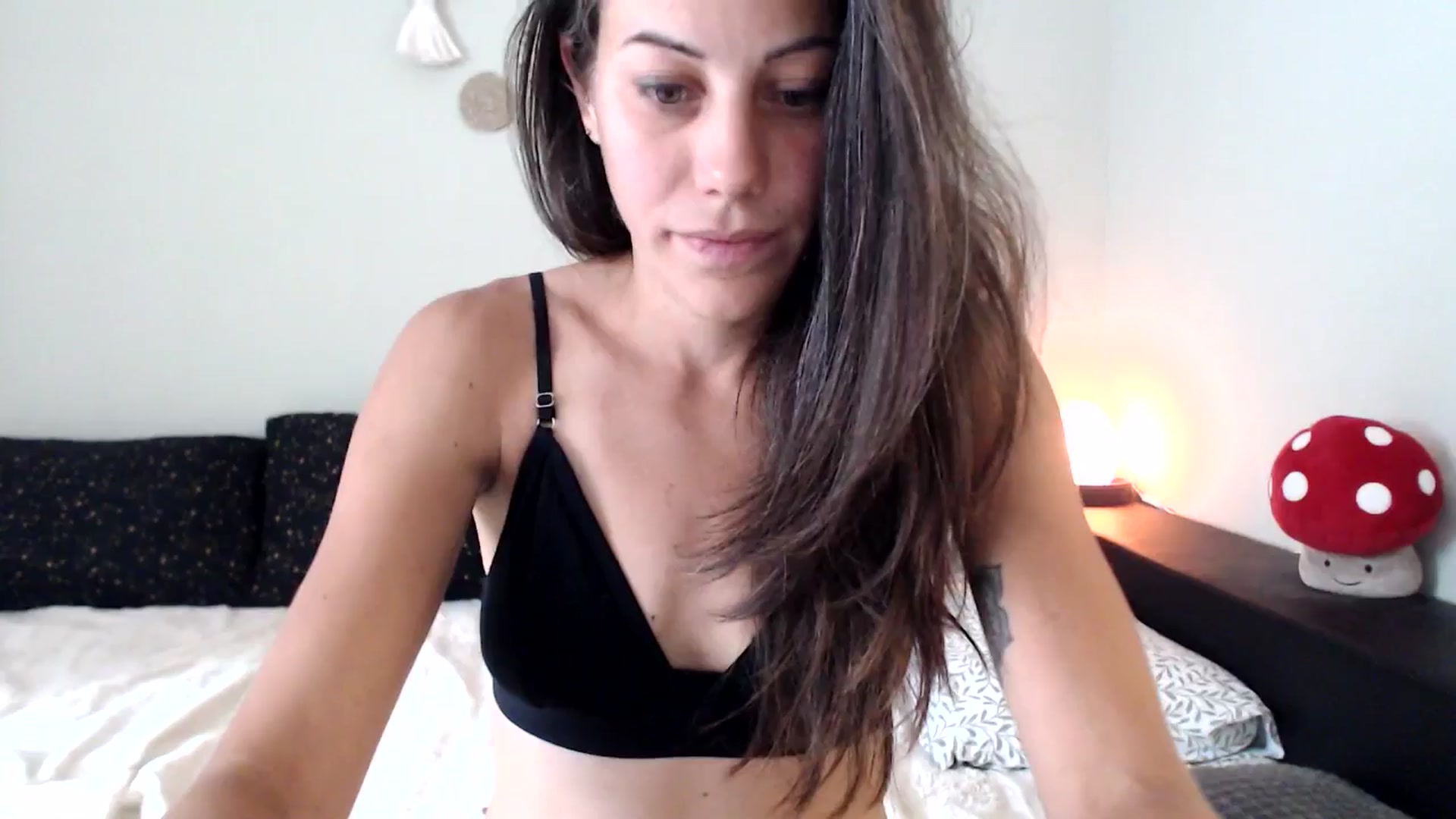Gallery image thumbnail from ChristinaKey's myfreecams stream on, 08/27/2025, 14:59 image 10 of 20