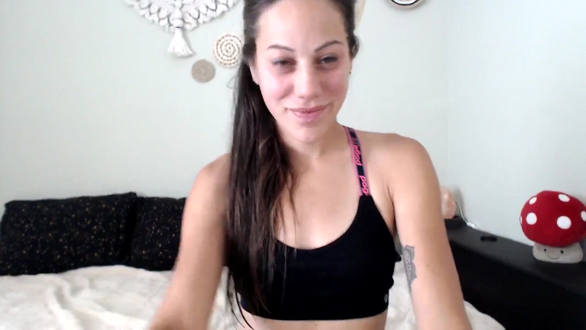 Gallery image thumbnail from ChristinaKey's myfreecams stream on, 09/05/2025, 15:27 image 4 of 20