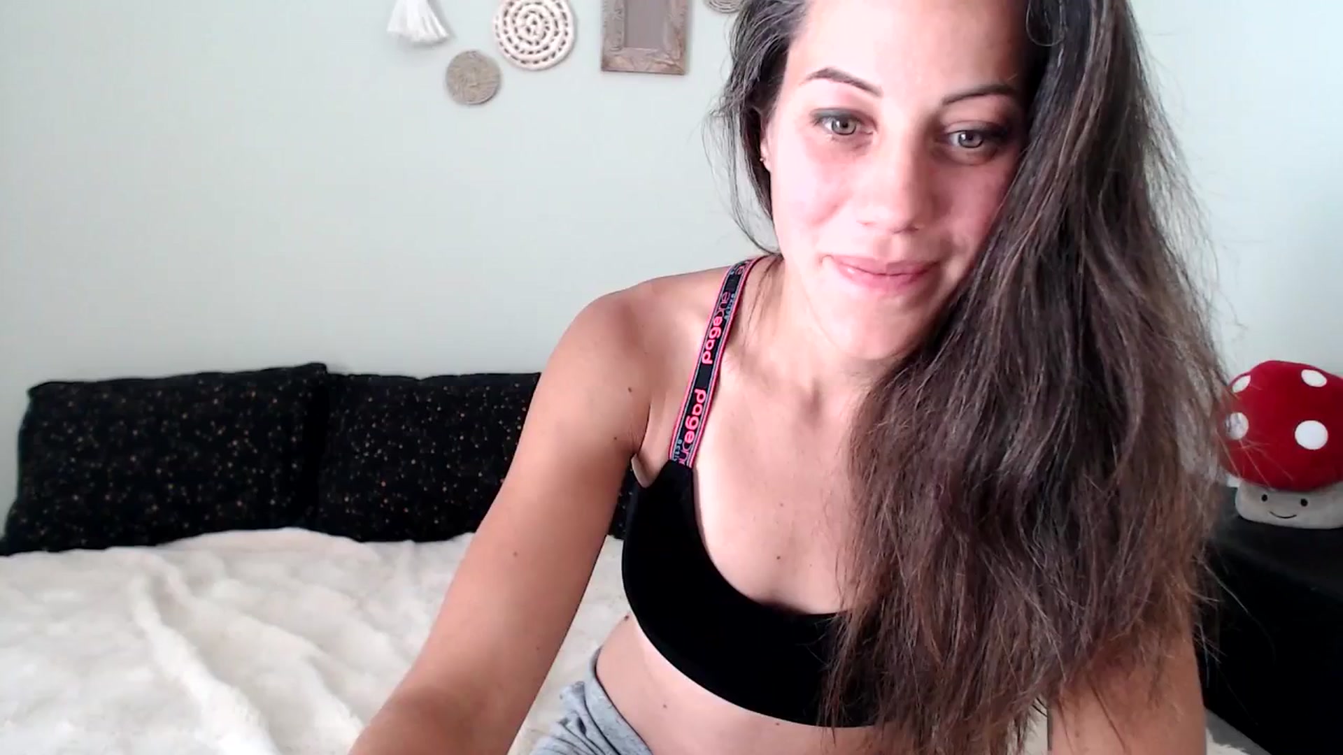 Gallery image thumbnail from ChristinaKey's myfreecams stream on, 09/05/2025, 15:27 image 16 of 20