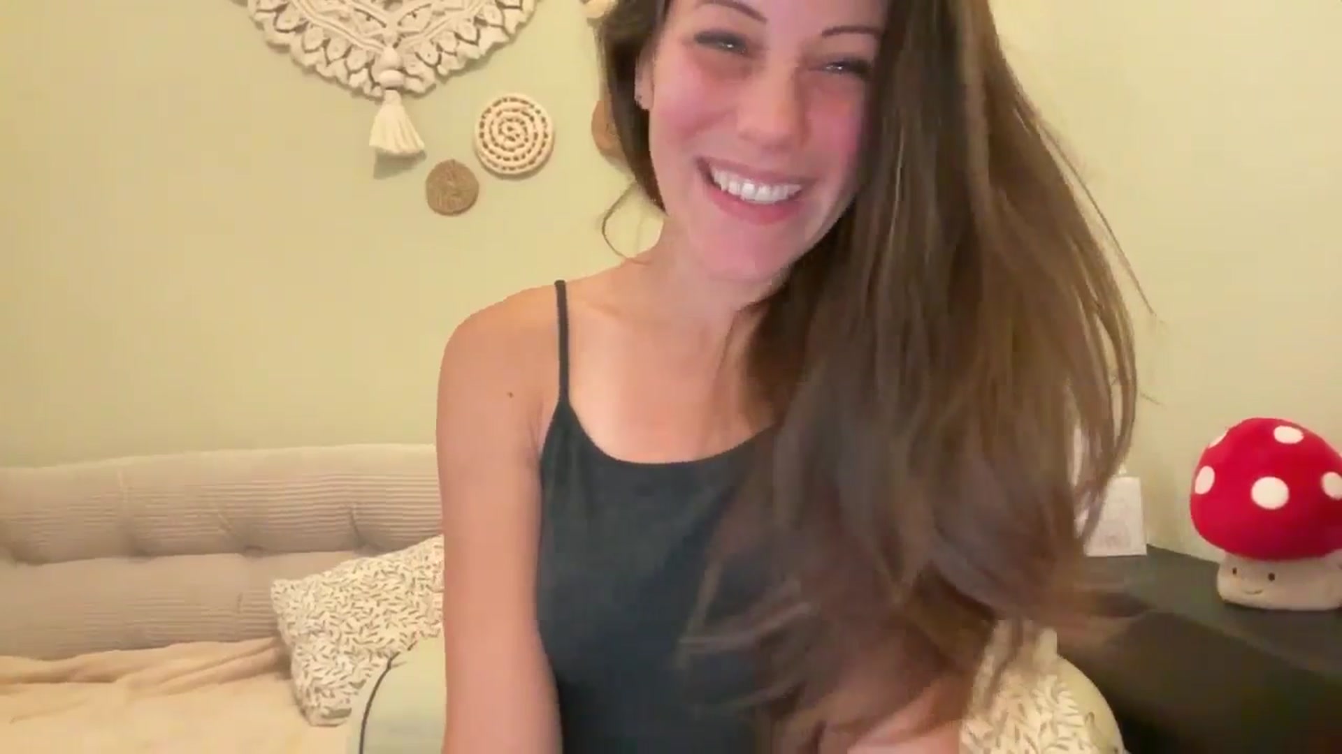 Gallery image thumbnail from ChristinaKey's myfreecams stream on, 11/24/2025, 14:11 image 7 of 20