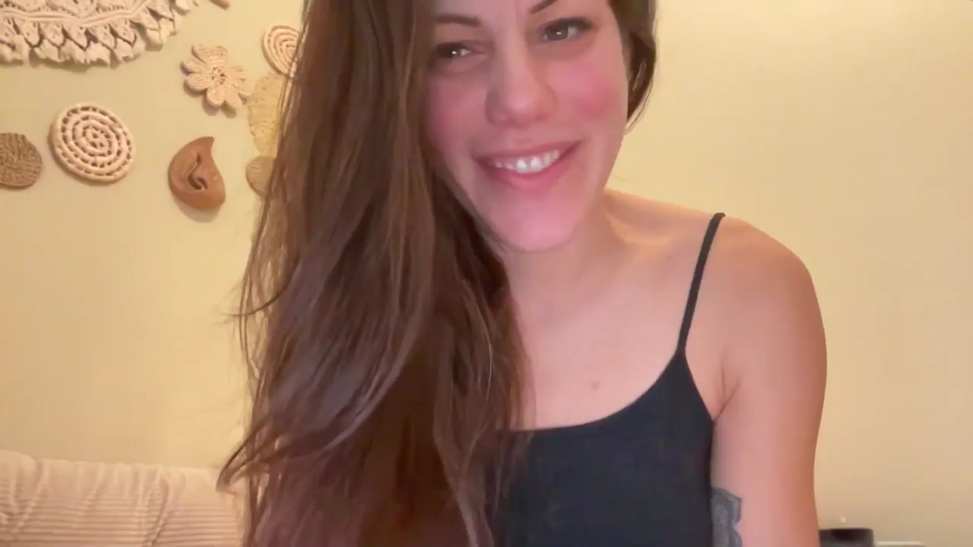 Gallery image thumbnail from ChristinaKey's myfreecams stream on, 02/11/2026, 13:51 image 11 of 20