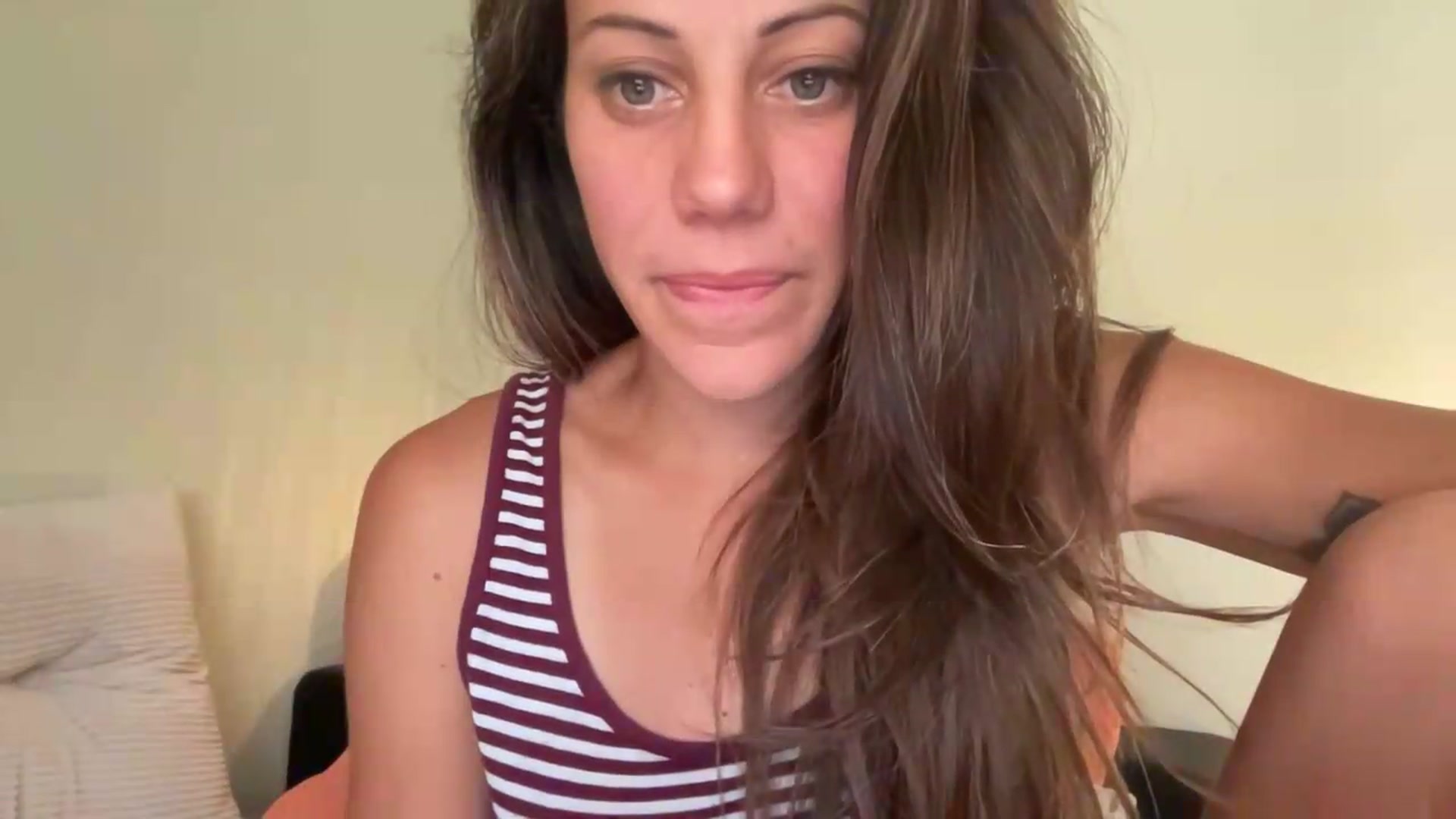 Gallery image thumbnail from ChristinaKey's myfreecams stream on, 08/15/2026, 15:30 image 13 of 20