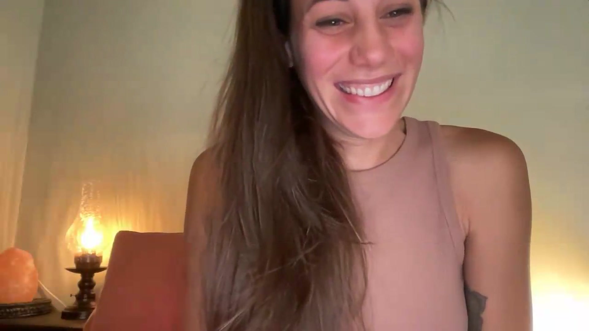 Gallery image thumbnail from ChristinaKey's myfreecams stream on, 08/19/2026, 16:21 image 18 of 20