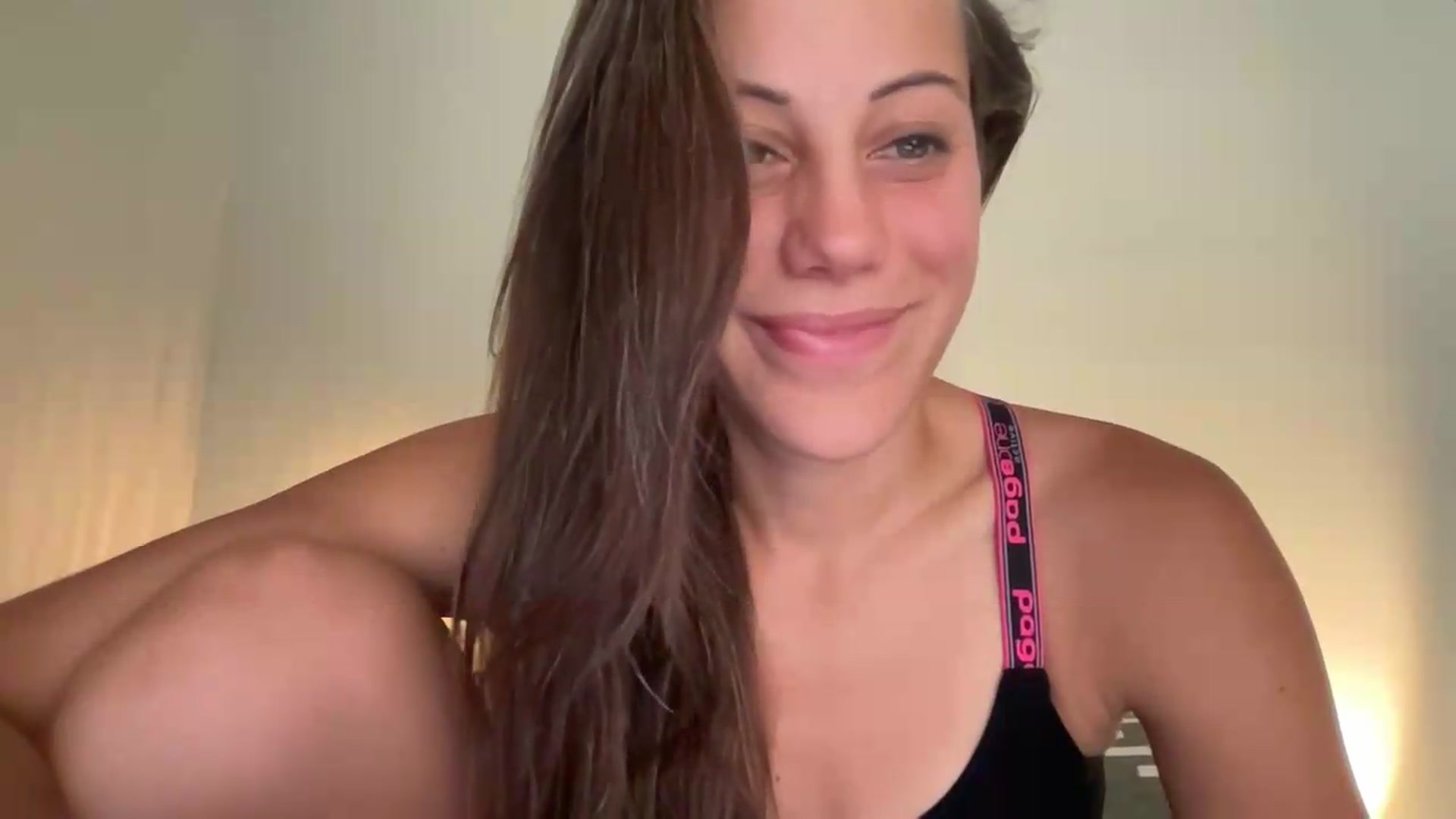 Gallery image thumbnail from ChristinaKey's myfreecams stream on, 08/27/2026, 14:17 image 6 of 20