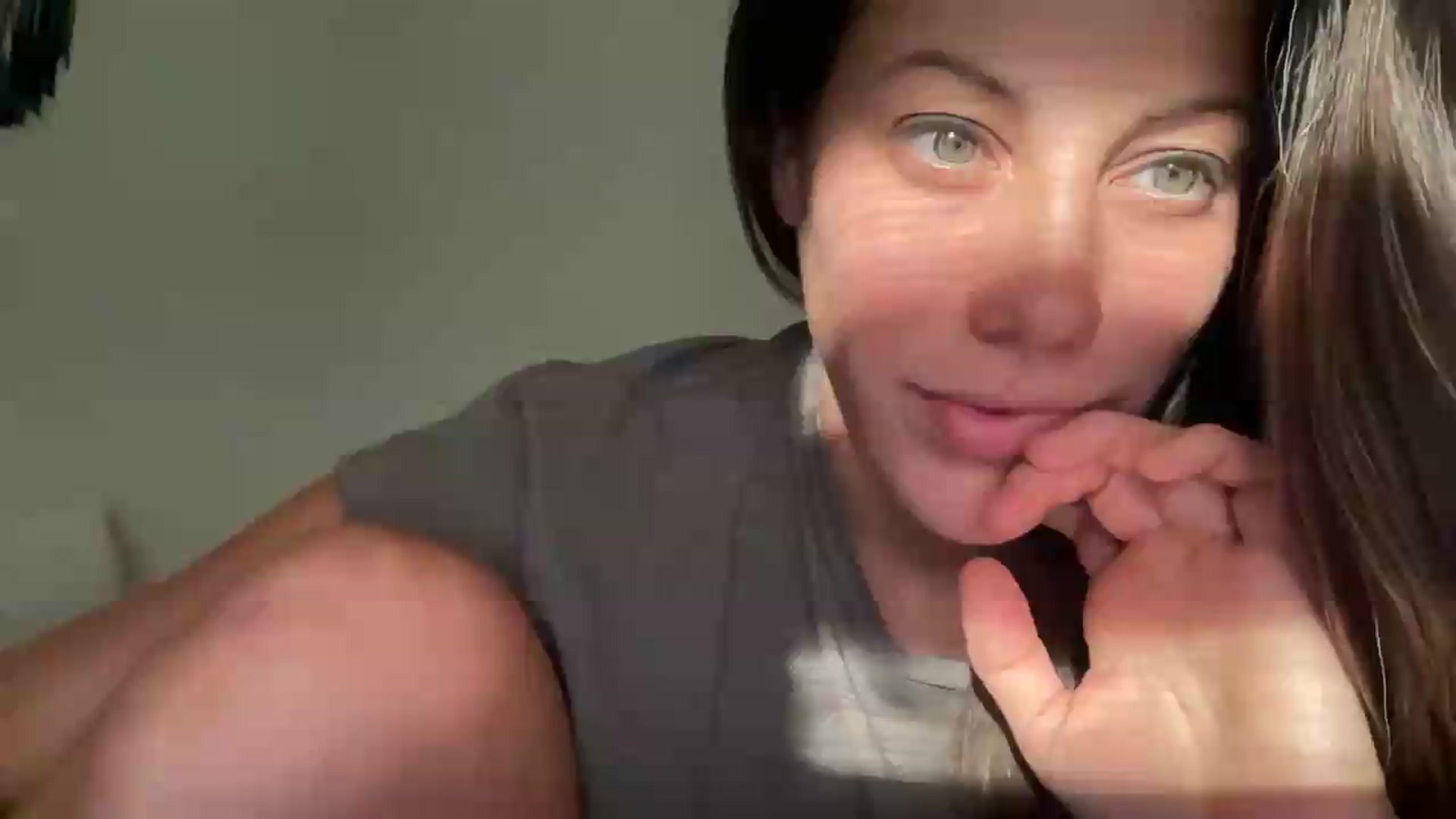 Gallery image thumbnail from ChristinaKey's myfreecams stream on, 09/06/2026, 16:17 image 5 of 20
