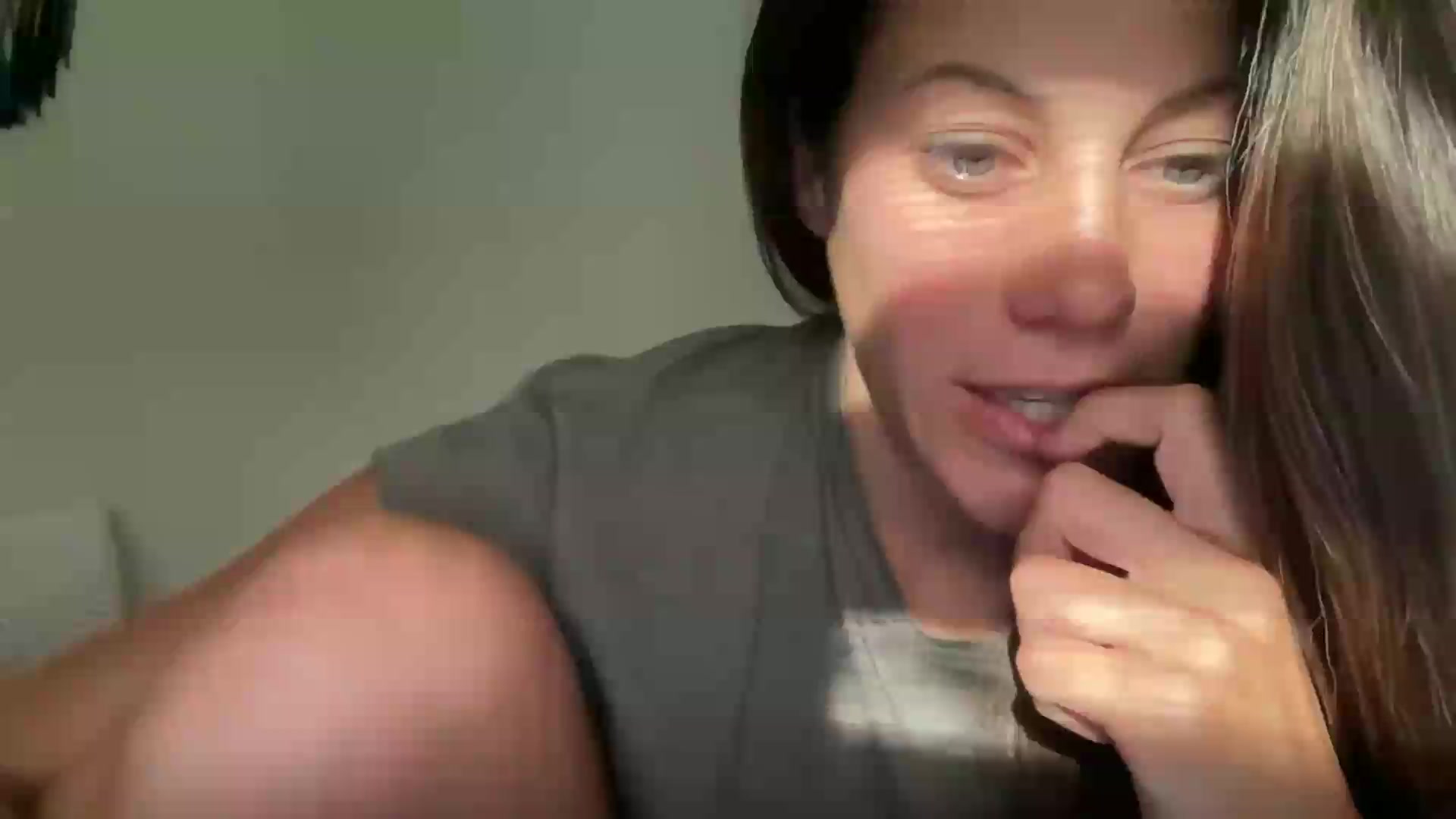 Gallery image thumbnail from ChristinaKey's myfreecams stream on, 09/06/2026, 16:17 image 6 of 20