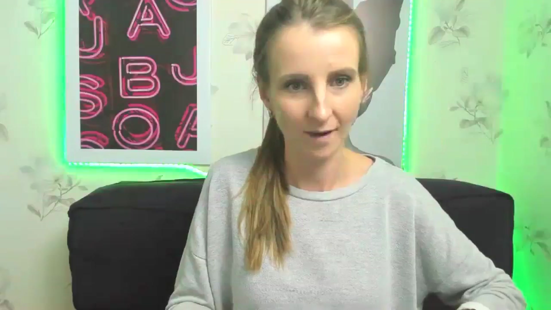 Gallery image thumbnail from ChristinaVi's myfreecams stream on, 10/22/2023, 13:55 image 5 of 20
