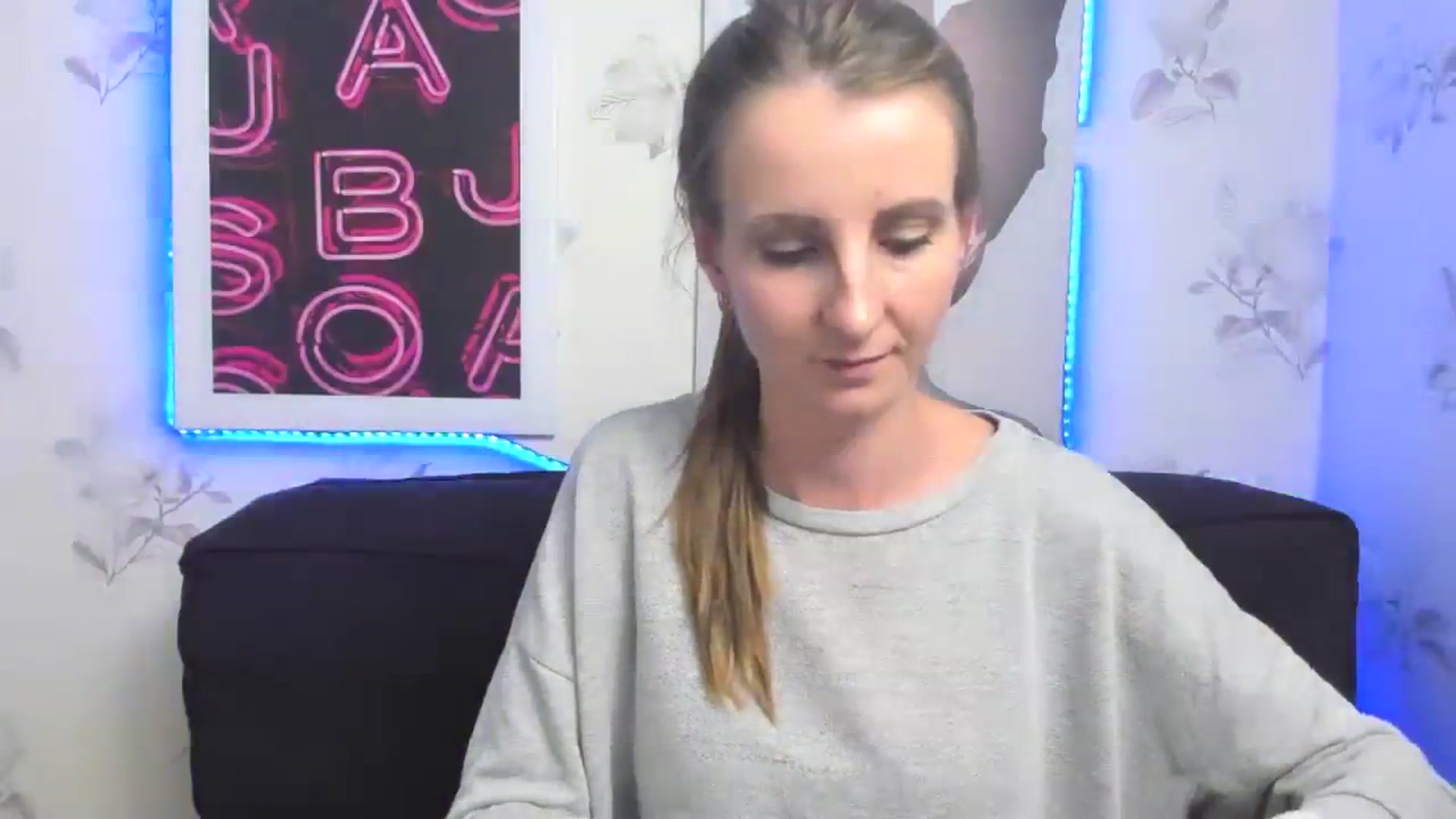 Gallery image thumbnail from ChristinaVi's myfreecams stream on, 10/22/2023, 13:55 image 13 of 20