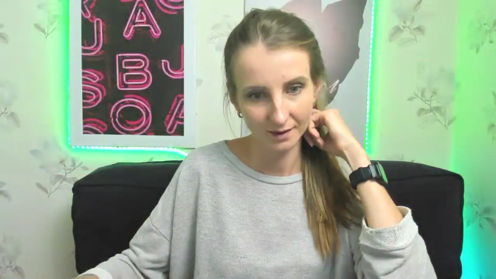 Gallery image thumbnail from ChristinaVi's myfreecams stream on, 10/22/2023, 14:56 image 20 of 20