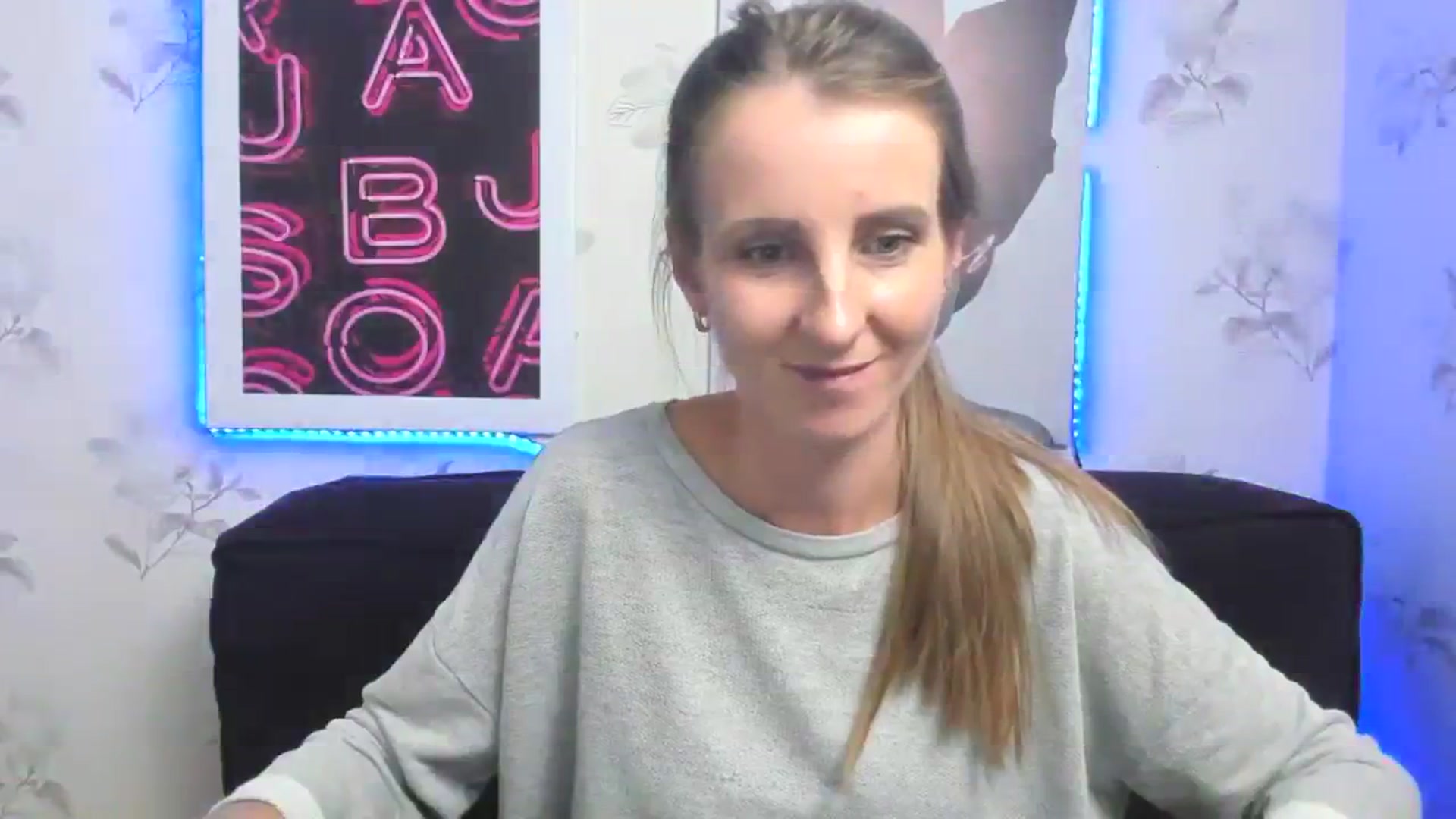 Gallery image thumbnail from ChristinaVi's myfreecams stream on, 10/22/2023, 14:56 image 16 of 20