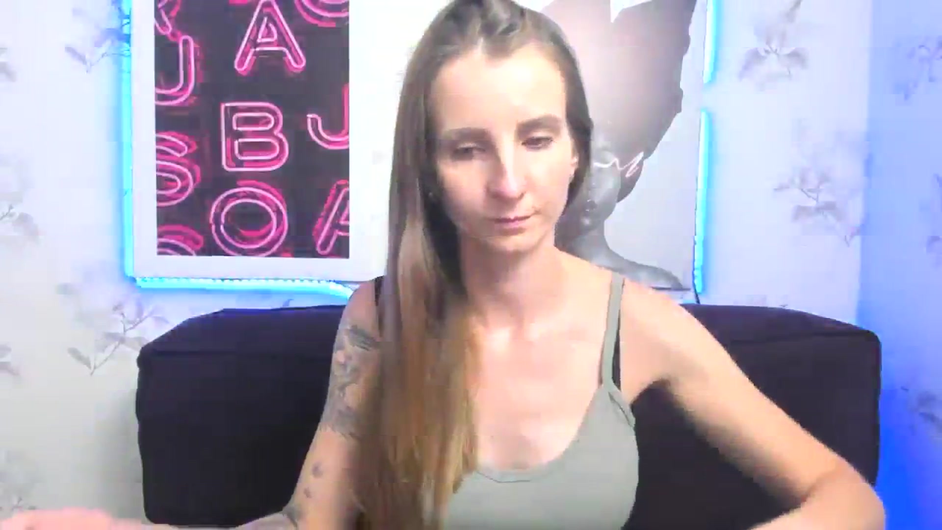 Gallery image thumbnail from ChristinaVi's myfreecams stream on, 10/22/2023, 15:26 image 7 of 20