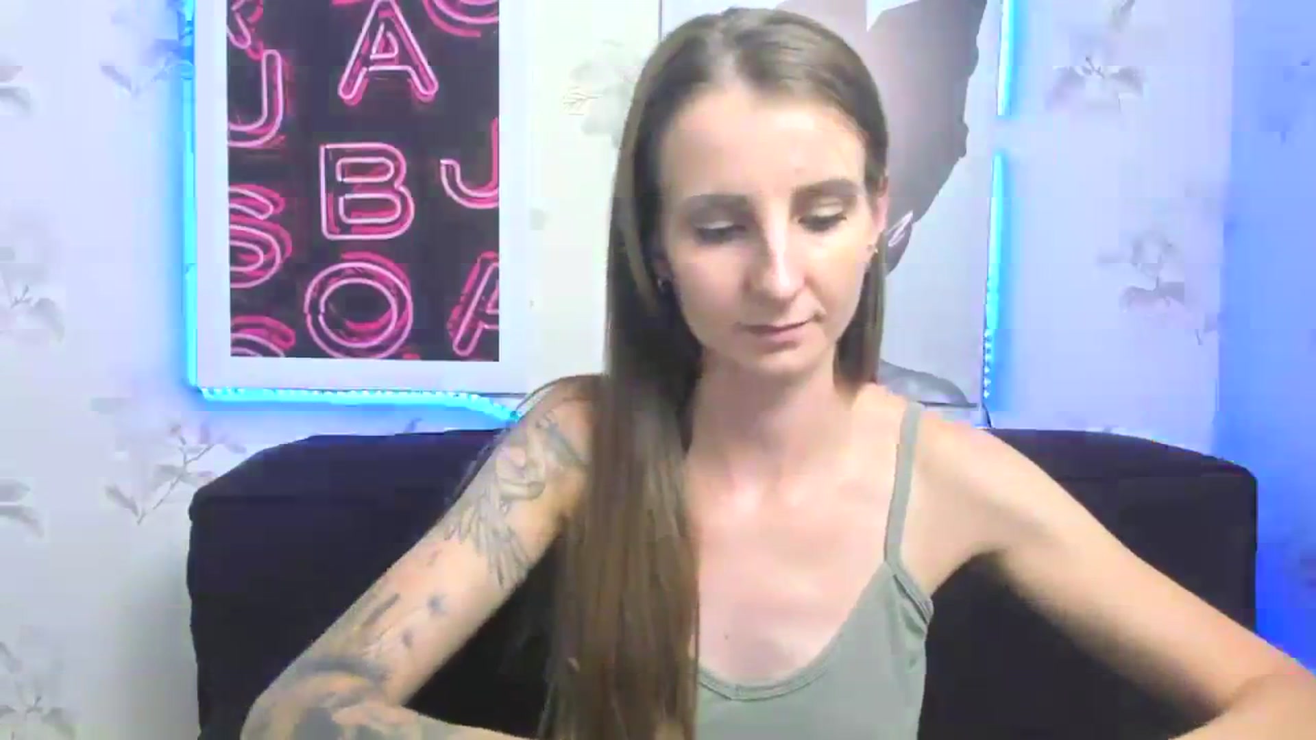 Gallery image thumbnail from ChristinaVi's myfreecams stream on, 10/22/2023, 16:50 image 16 of 20