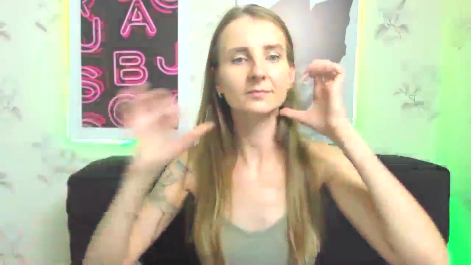Gallery image thumbnail from ChristinaVi's myfreecams stream on, 10/22/2023, 16:50 image 4 of 20