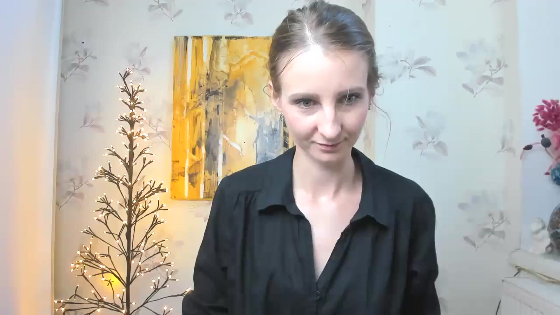 Gallery image thumbnail from ChristinaVi's myfreecams stream on, 10/24/2023, 09:08 image 4 of 20