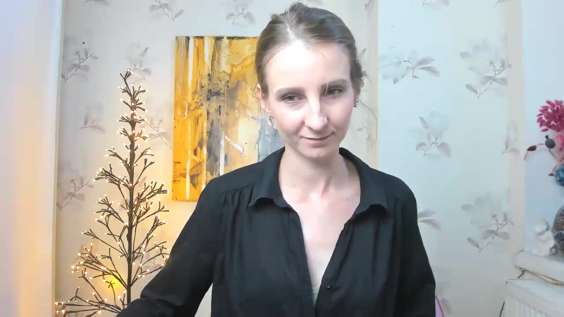 Gallery image thumbnail from ChristinaVi's myfreecams stream on, 10/24/2023, 09:08 image 15 of 20