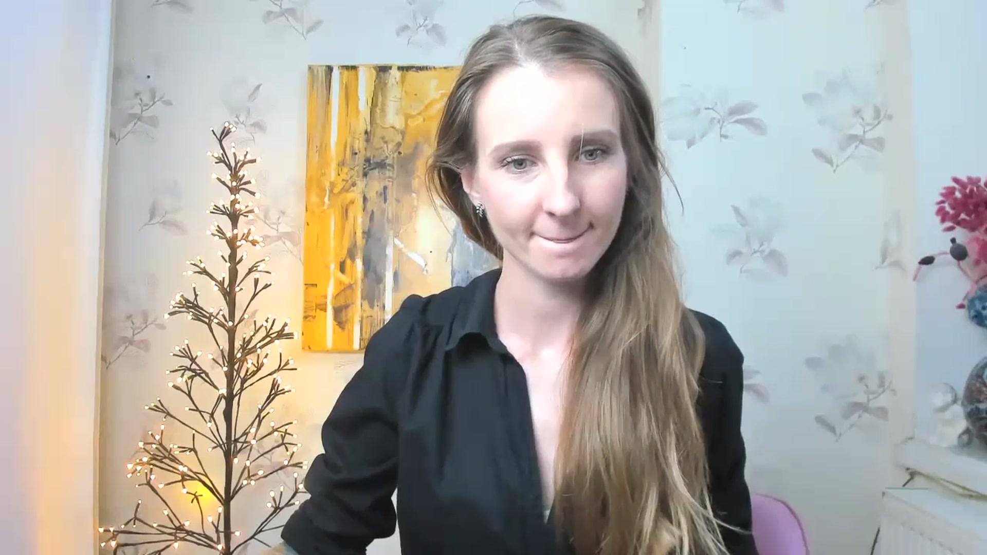 Gallery image thumbnail from ChristinaVi's myfreecams stream on, 10/24/2023, 09:50 image 14 of 20