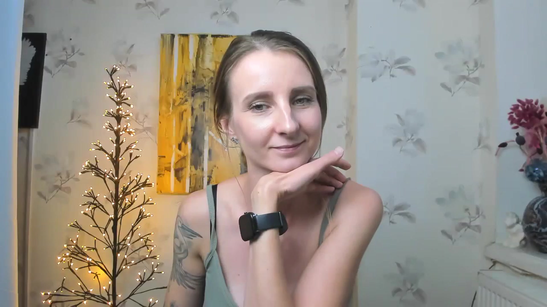 Gallery image thumbnail from ChristinaVi's myfreecams stream on, 10/24/2023, 12:09 image 19 of 20