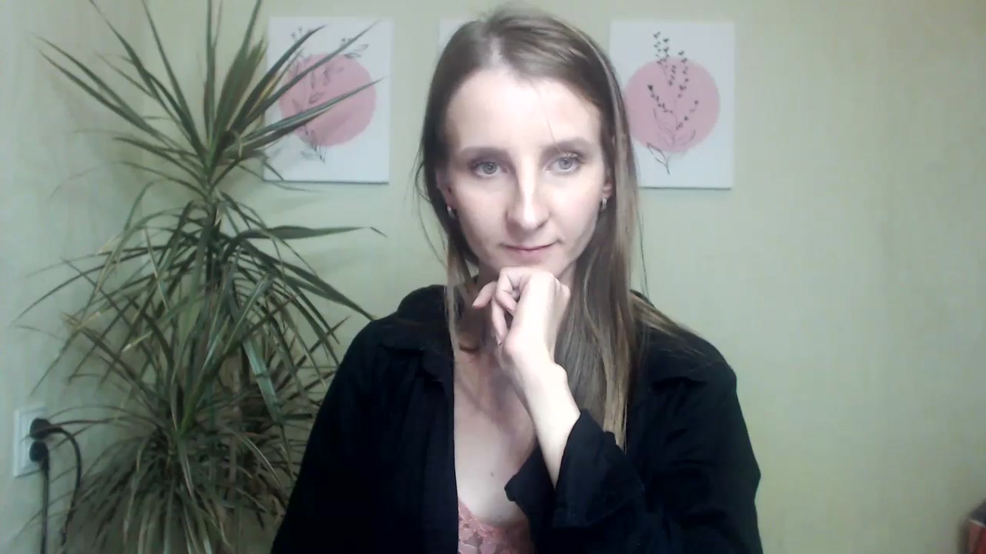 Gallery image thumbnail from ChristinaVi's myfreecams stream on, 10/26/2023, 15:31 image 16 of 20