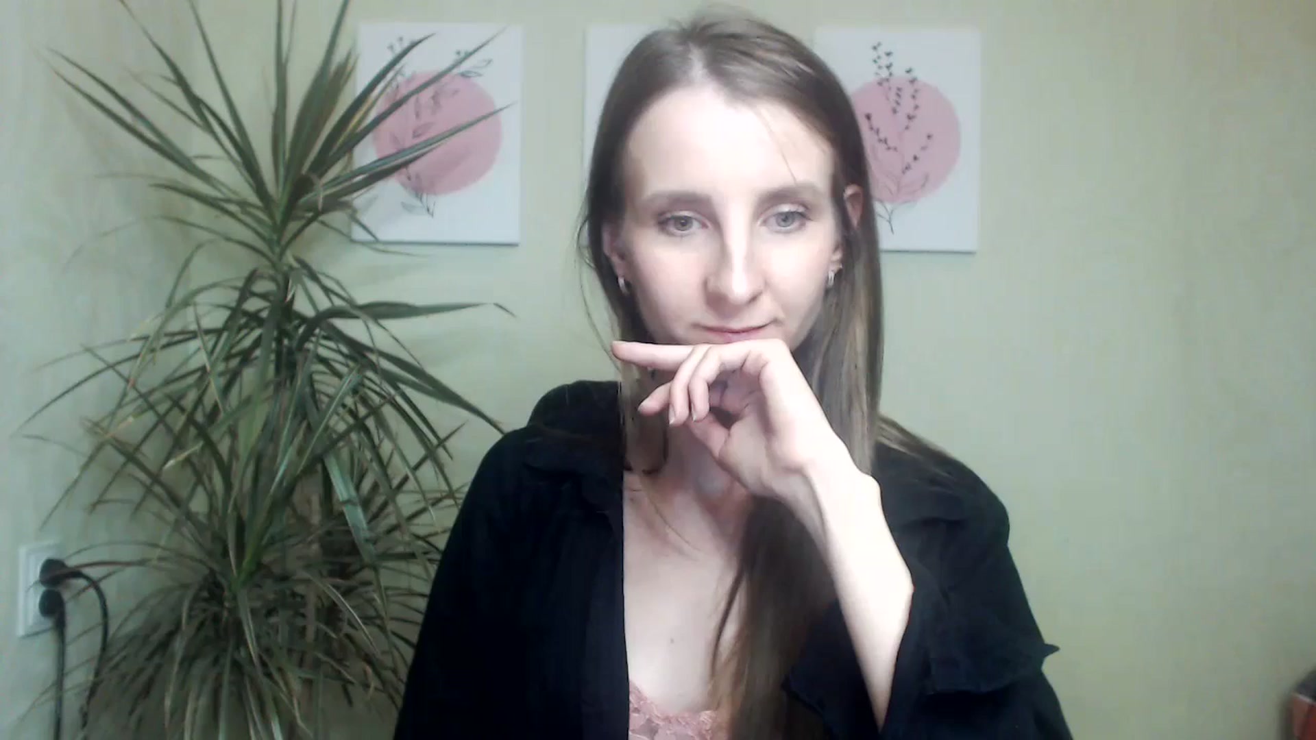 Gallery image thumbnail from ChristinaVi's myfreecams stream on, 10/26/2023, 15:31 image 14 of 20
