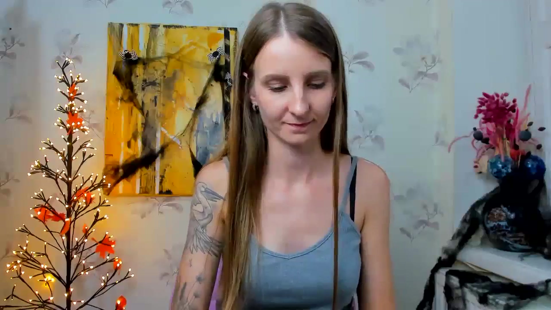 Gallery image thumbnail from ChristinaVi's myfreecams stream on, 10/29/2023, 14:07 image 12 of 20