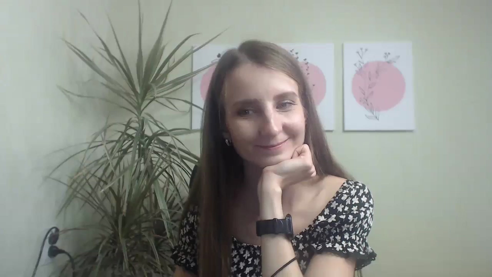 Gallery image thumbnail from ChristinaVi's myfreecams stream on, 10/31/2023, 11:01 image 11 of 20
