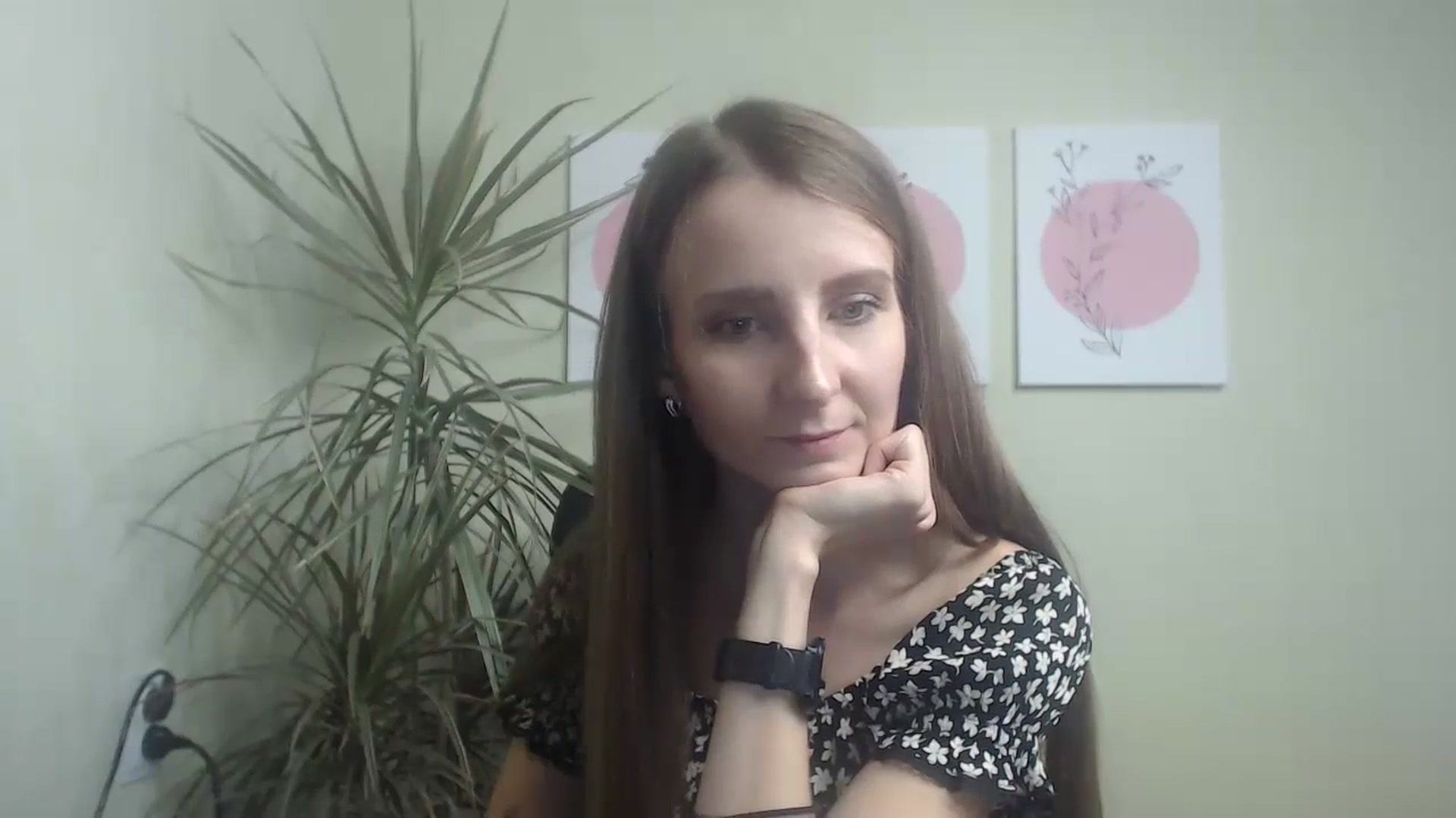 Gallery image thumbnail from ChristinaVi's myfreecams stream on, 10/31/2023, 11:01 image 14 of 20