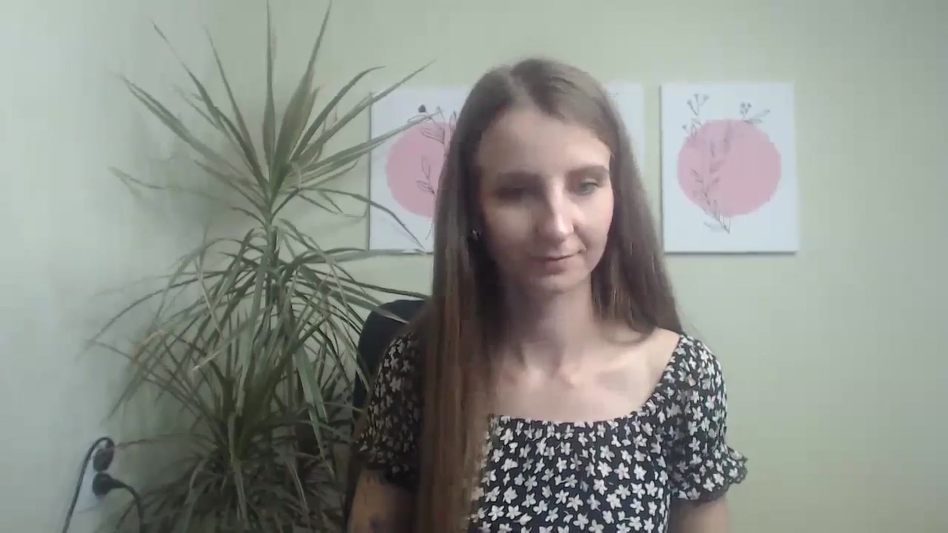 Gallery image thumbnail from ChristinaVi's myfreecams stream on, 10/31/2023, 11:01 image 15 of 20